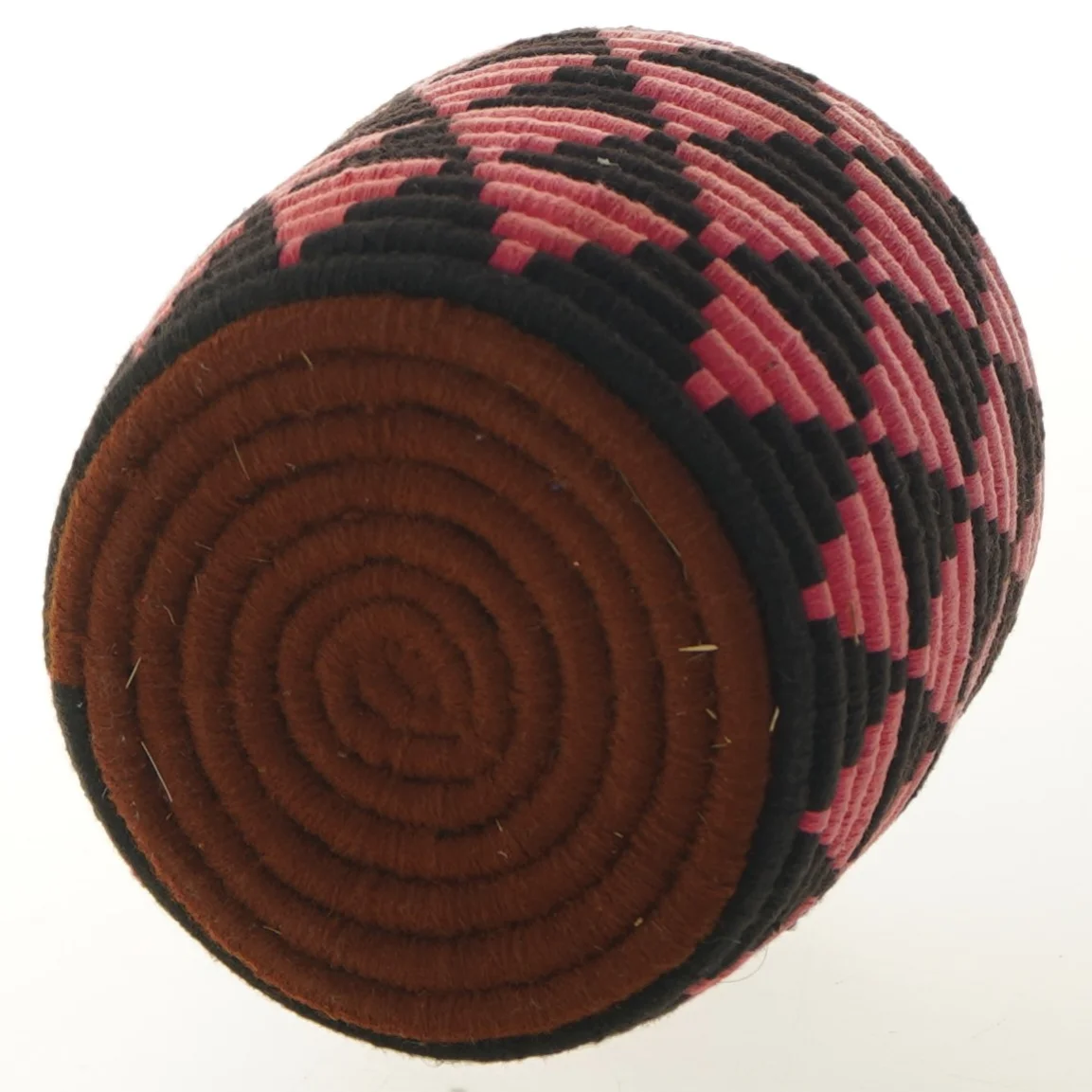 Flettet kurv med låg (str. Ø 12x20 cm)