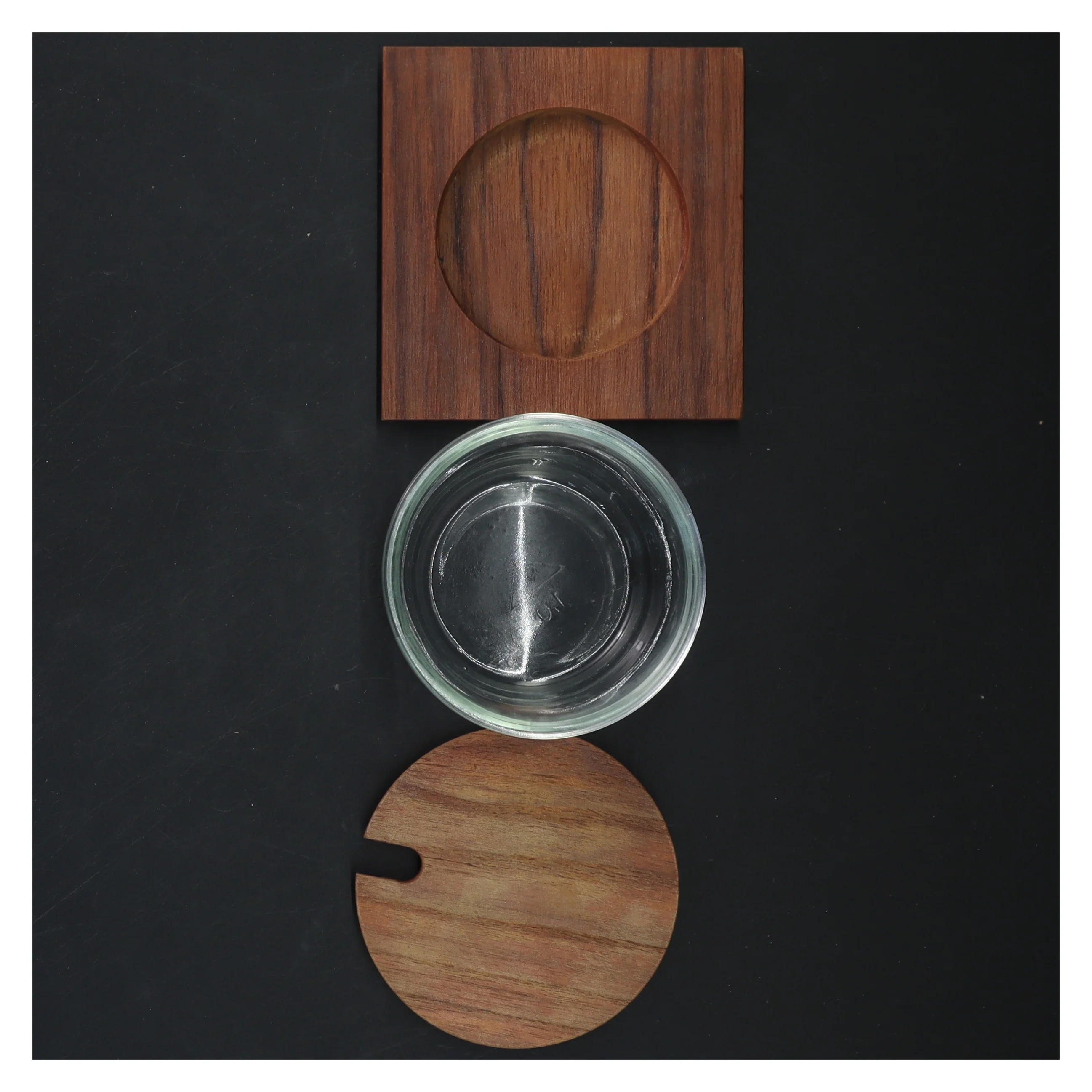 Vintage glasbeholder med træ-låg og base (str. 6 cm)
