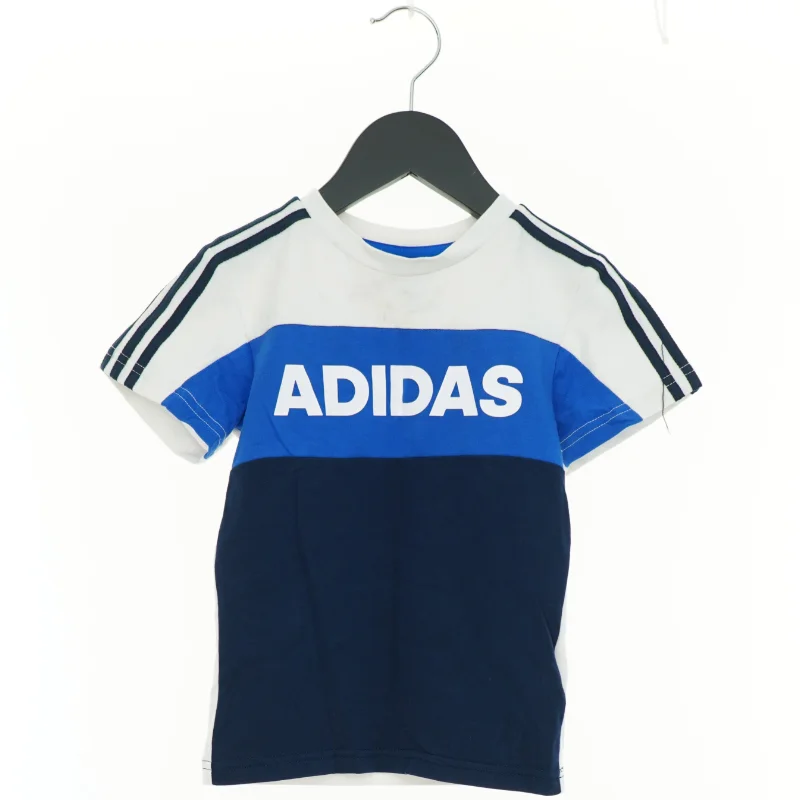 T-Shirt fra Adidas (str. 98 cm)