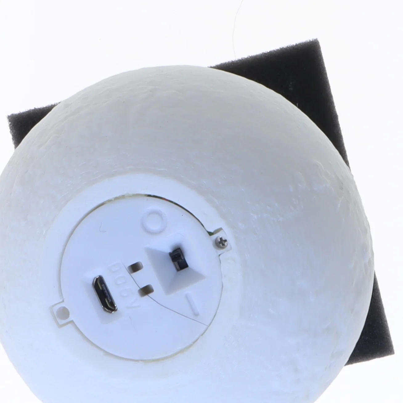 Hvid kugle lampe (str. Ø 6,5 cm)