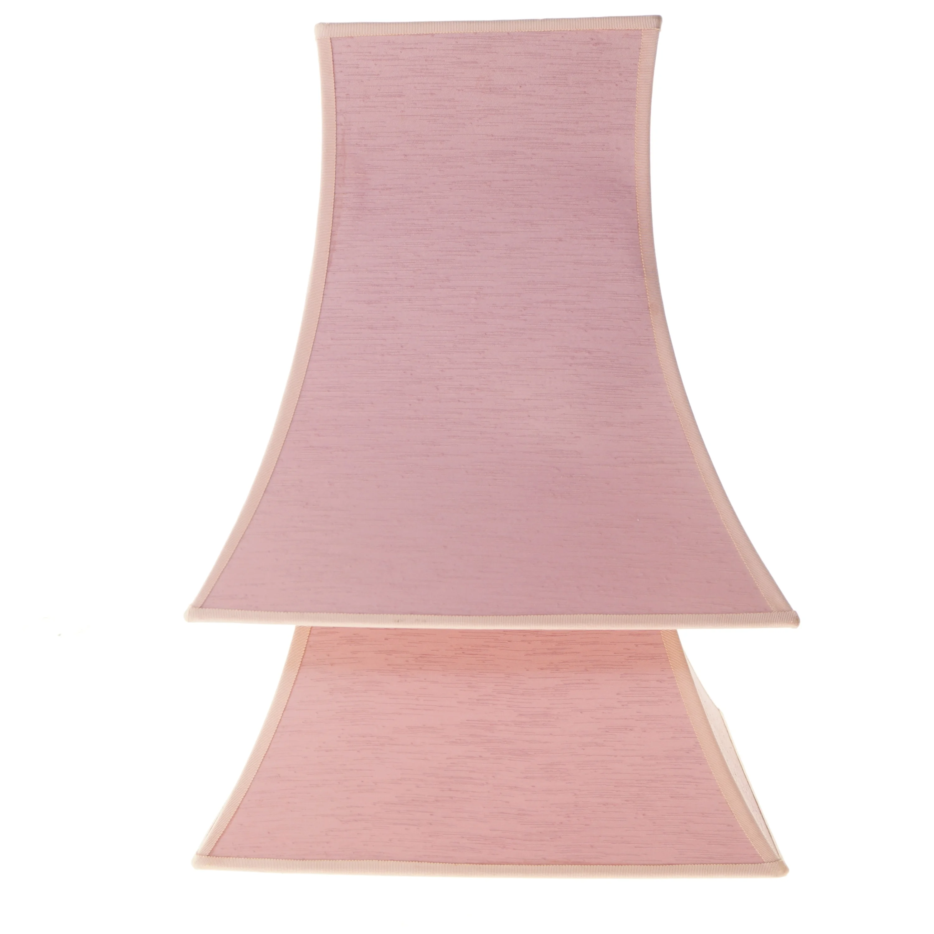 2 Lyserøde silke lampeskærmme (str. 35x35x35 cm)