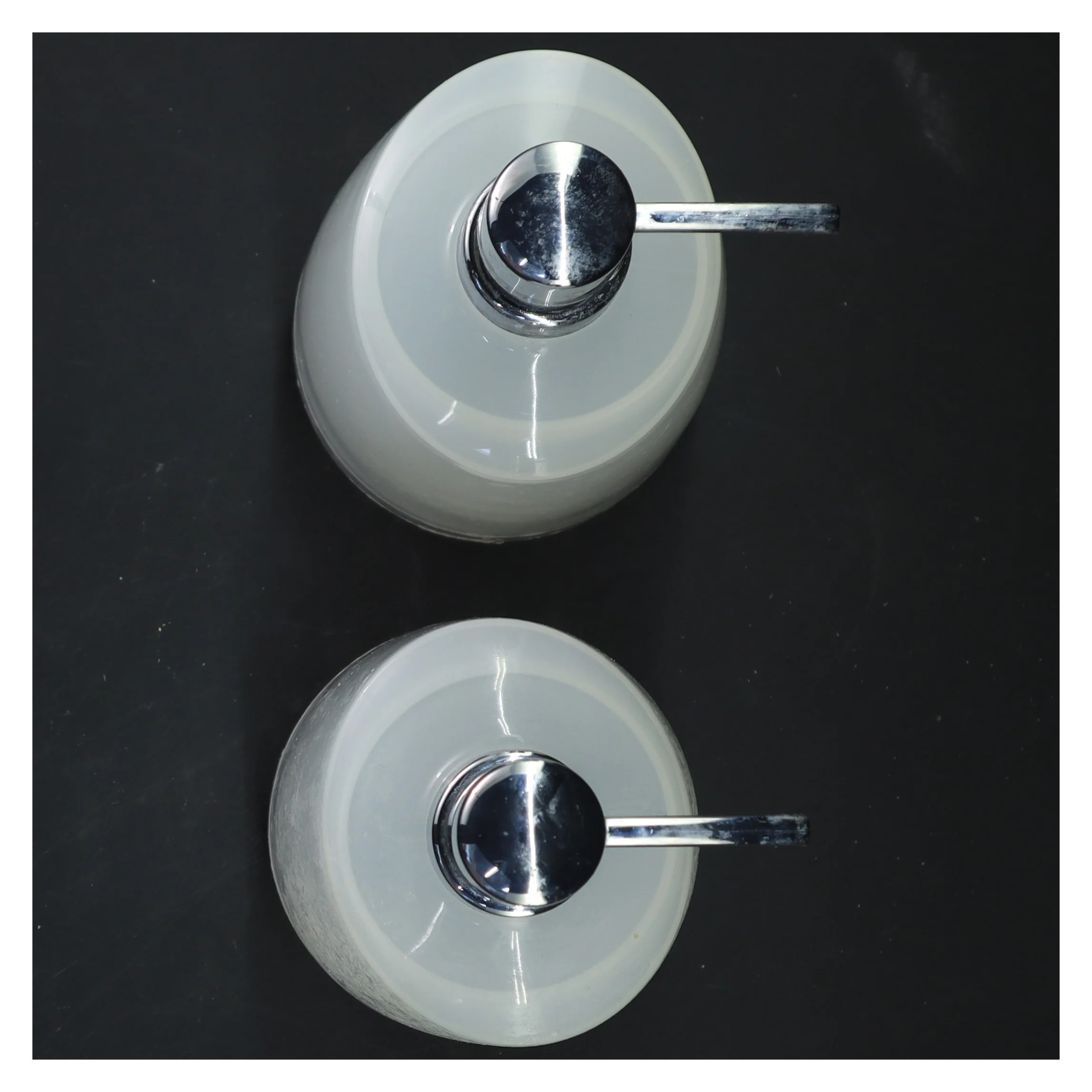 Sæt af sæbedispensere fra Dkw (str. 20 cm)