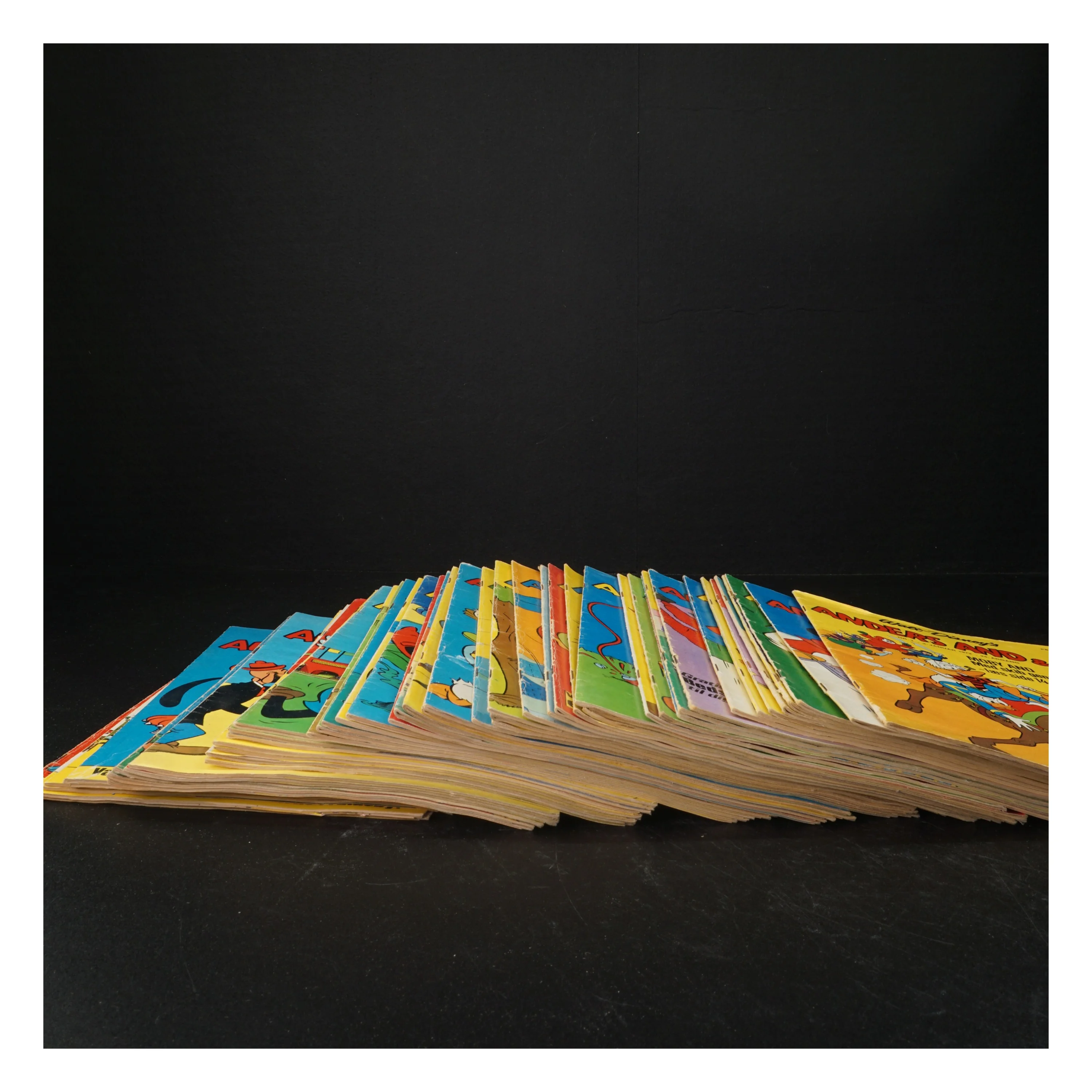 Stak af Anders And & Co. tegneserier