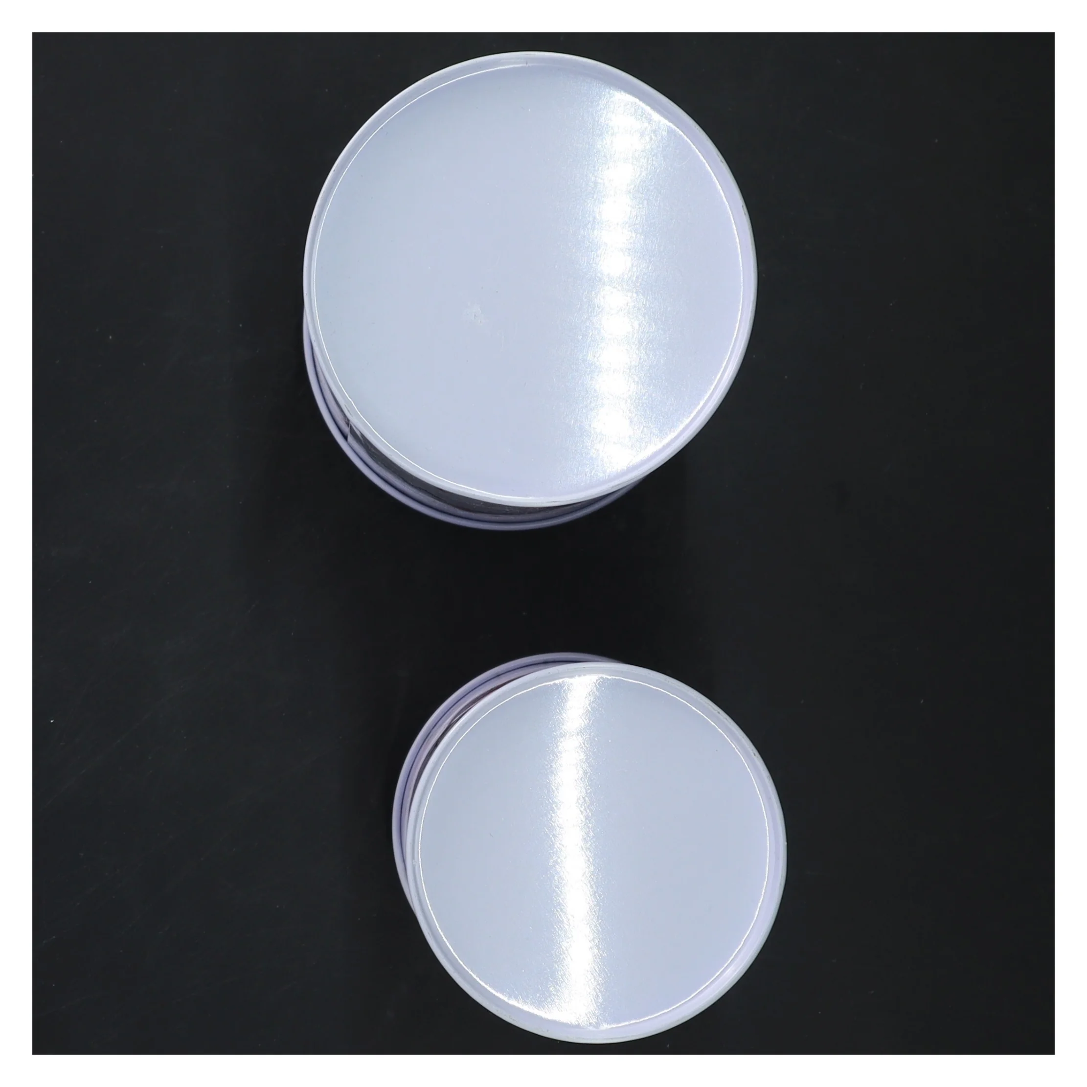 Æske med blomstermotiv, 2 stk. (str. Ø 9x12,5&ø8x11 cm)