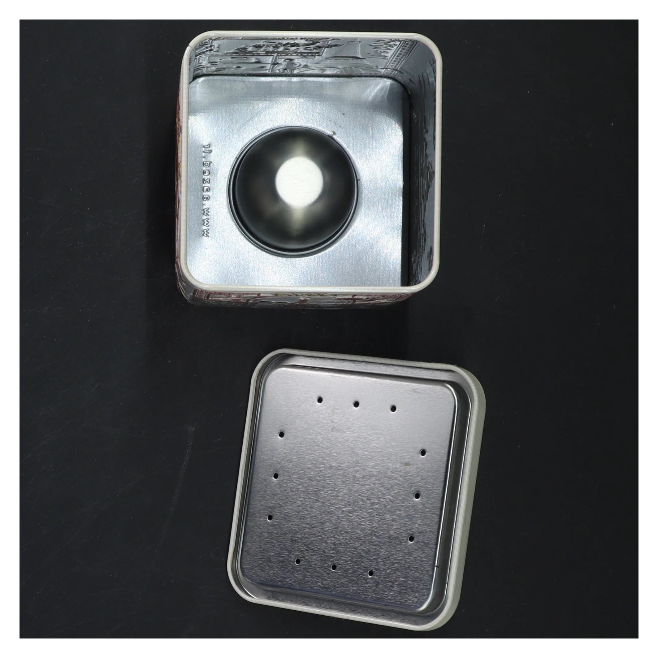 Dekorativ opbevaringsdåse (str. 12x8,5x8,5 cm)