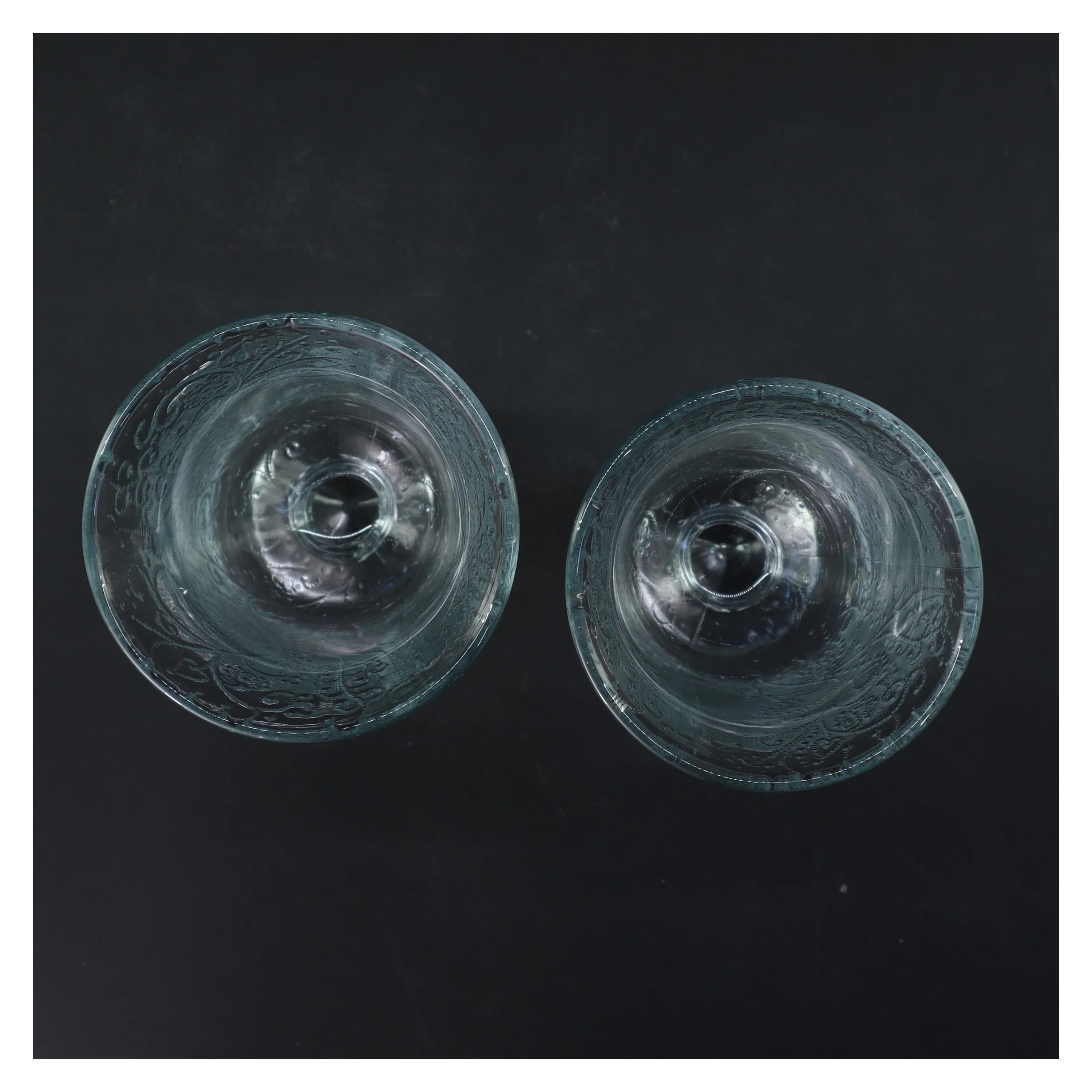 2 dekorative glasvaser (str. 2 stk Ø 10,5 cm længde 21 cm)