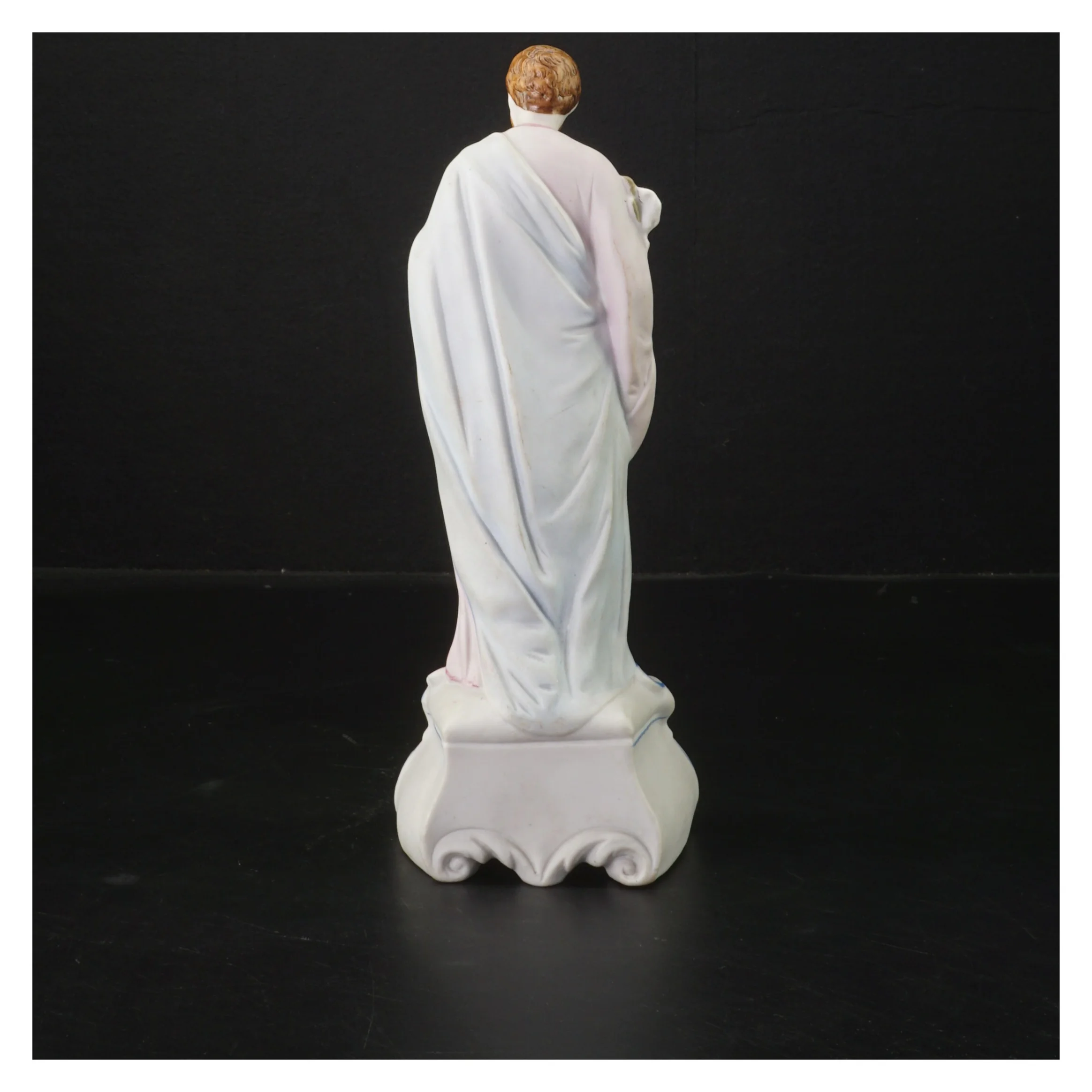 Porcelænsfigur af religiøs karakter (str. 22 cm)