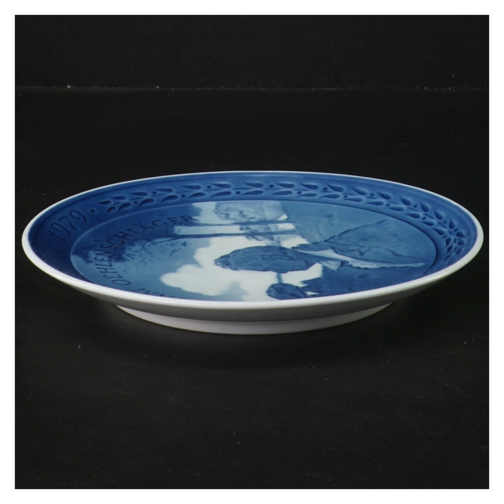 Dekorativ platte 1979 fra Royal Copenhagen (str. Ø 18,5 cm)