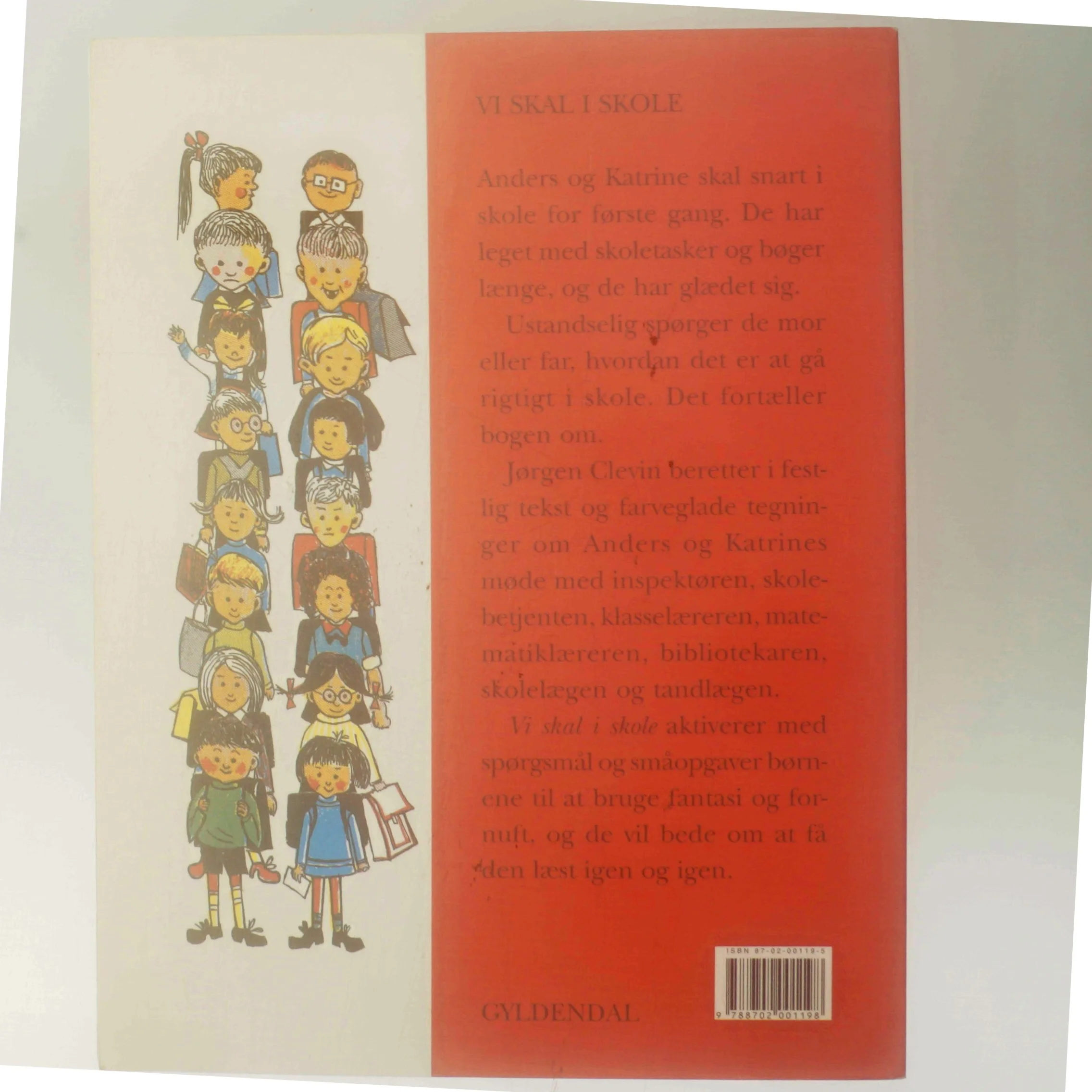 Vi skal i skole af Jørgen Clevin (Bog)