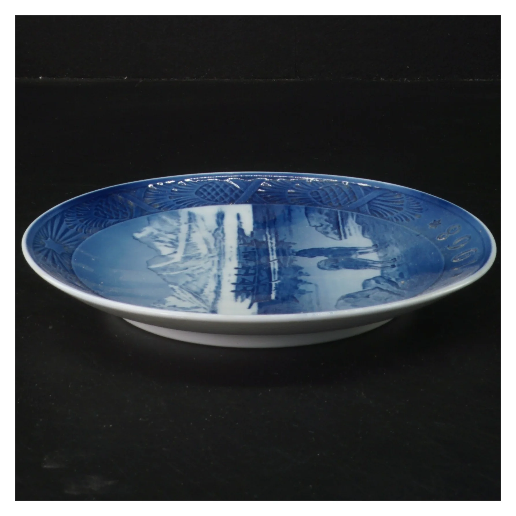 Juleplatte 1968 'Den sidste konebåd' fra Royal Copenhagen (str. Ø 18,5 cm)