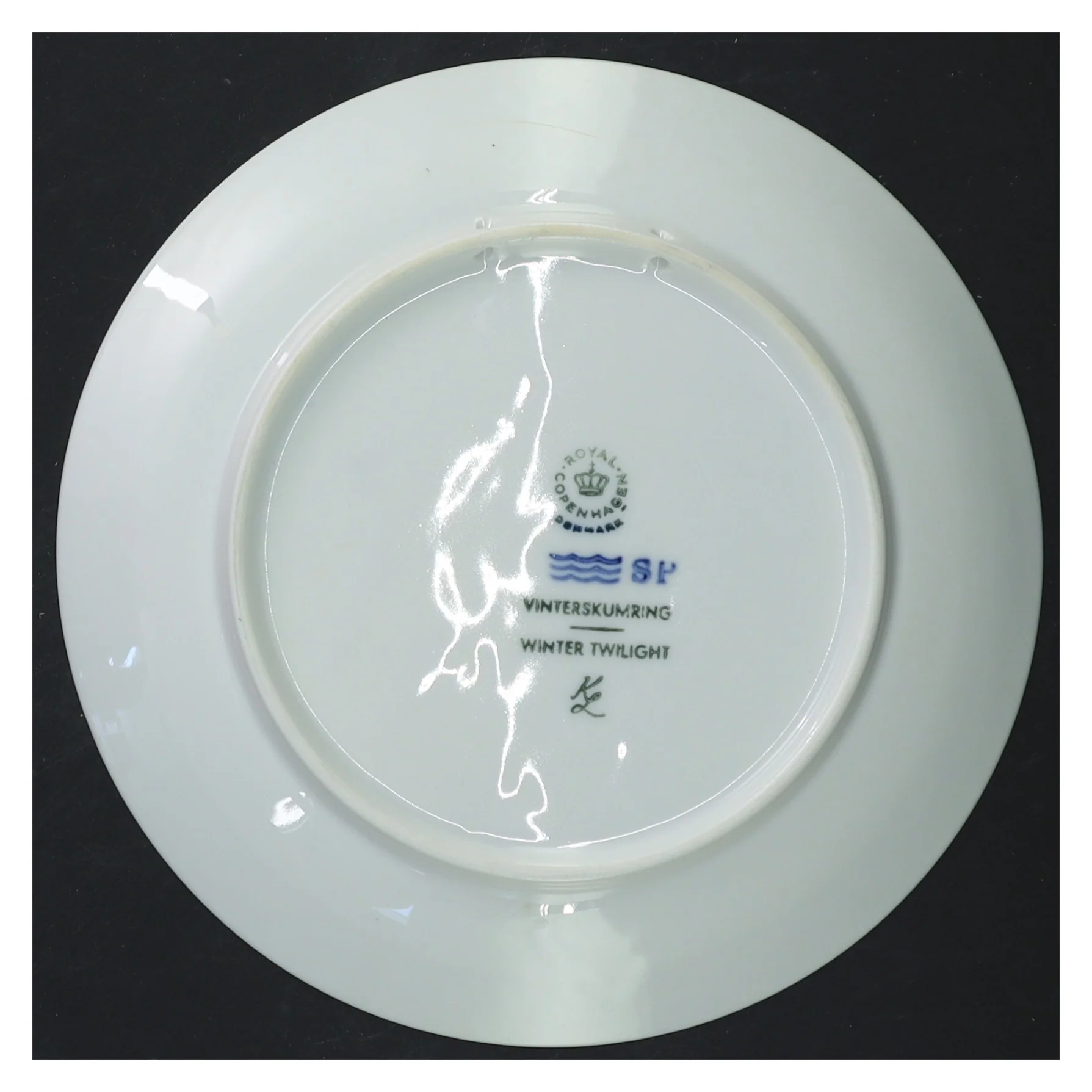 Dekorativ porcelænstallerken 1974 fra Royal Copenhagen (str. Ø 18,5 cm)