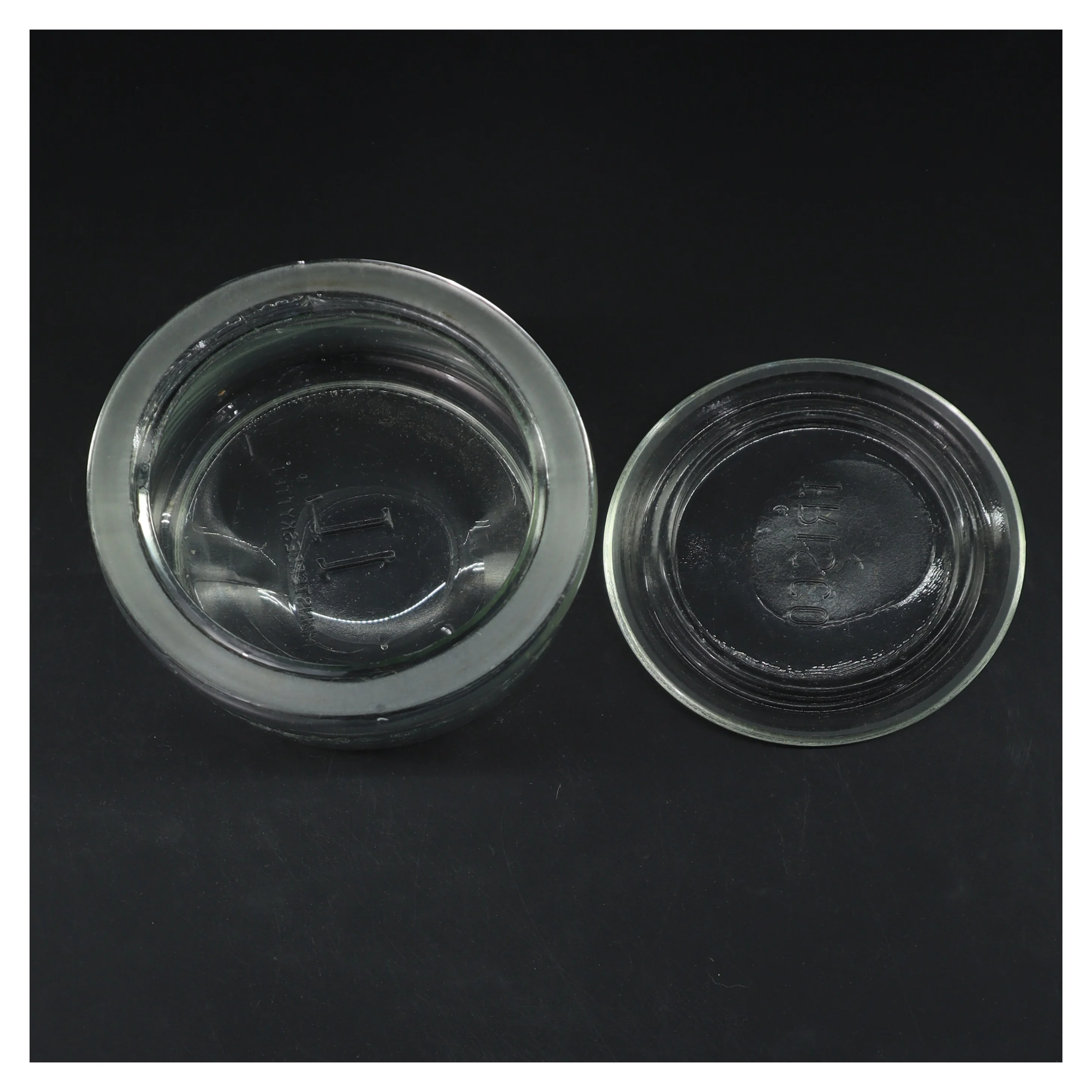 Glaskrukke med låg fra Holmegaard (str. Ø 12 cm højde 13 cm)