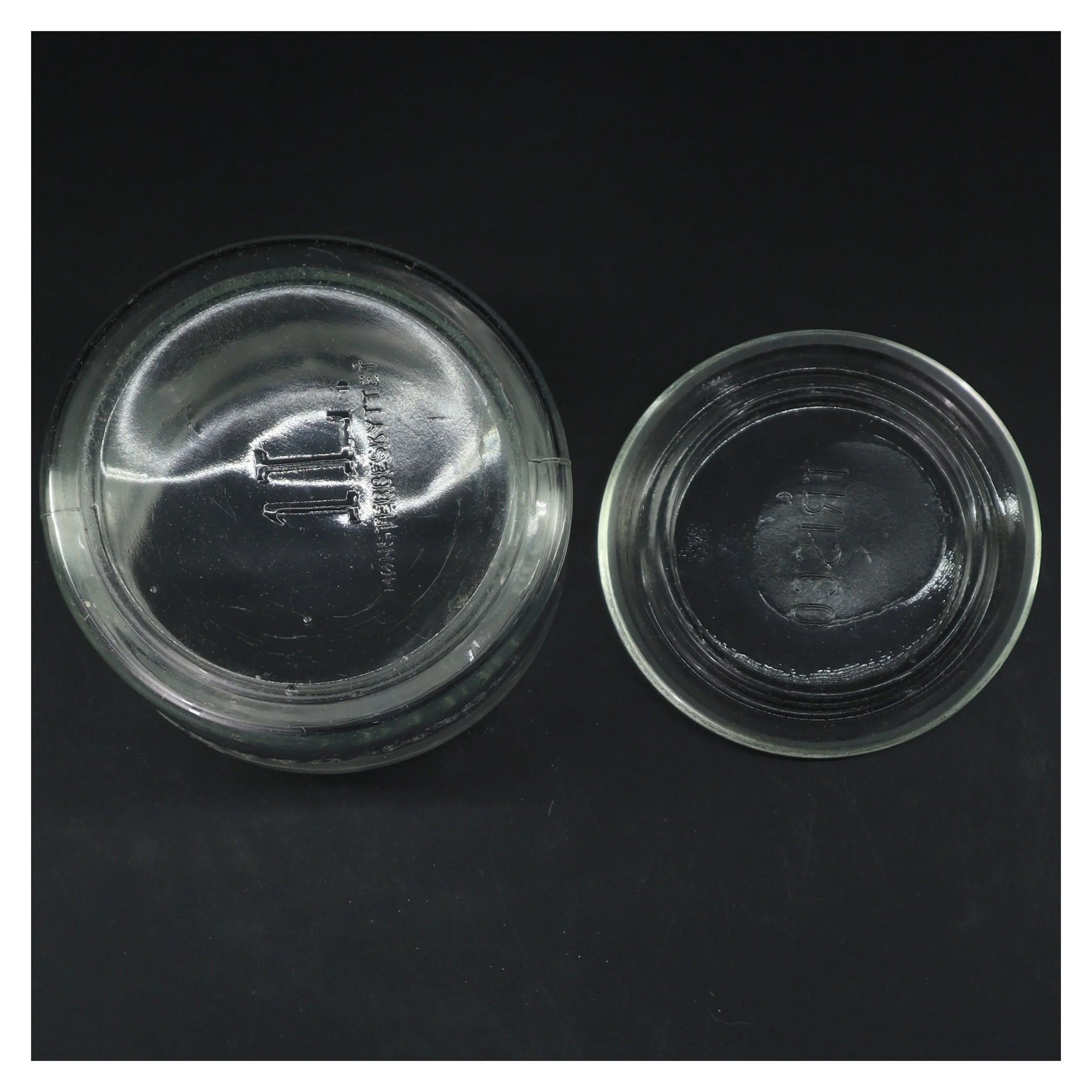 Glaskrukke med låg fra Holmegaard (str. Ø 12 cm højde 13 cm)