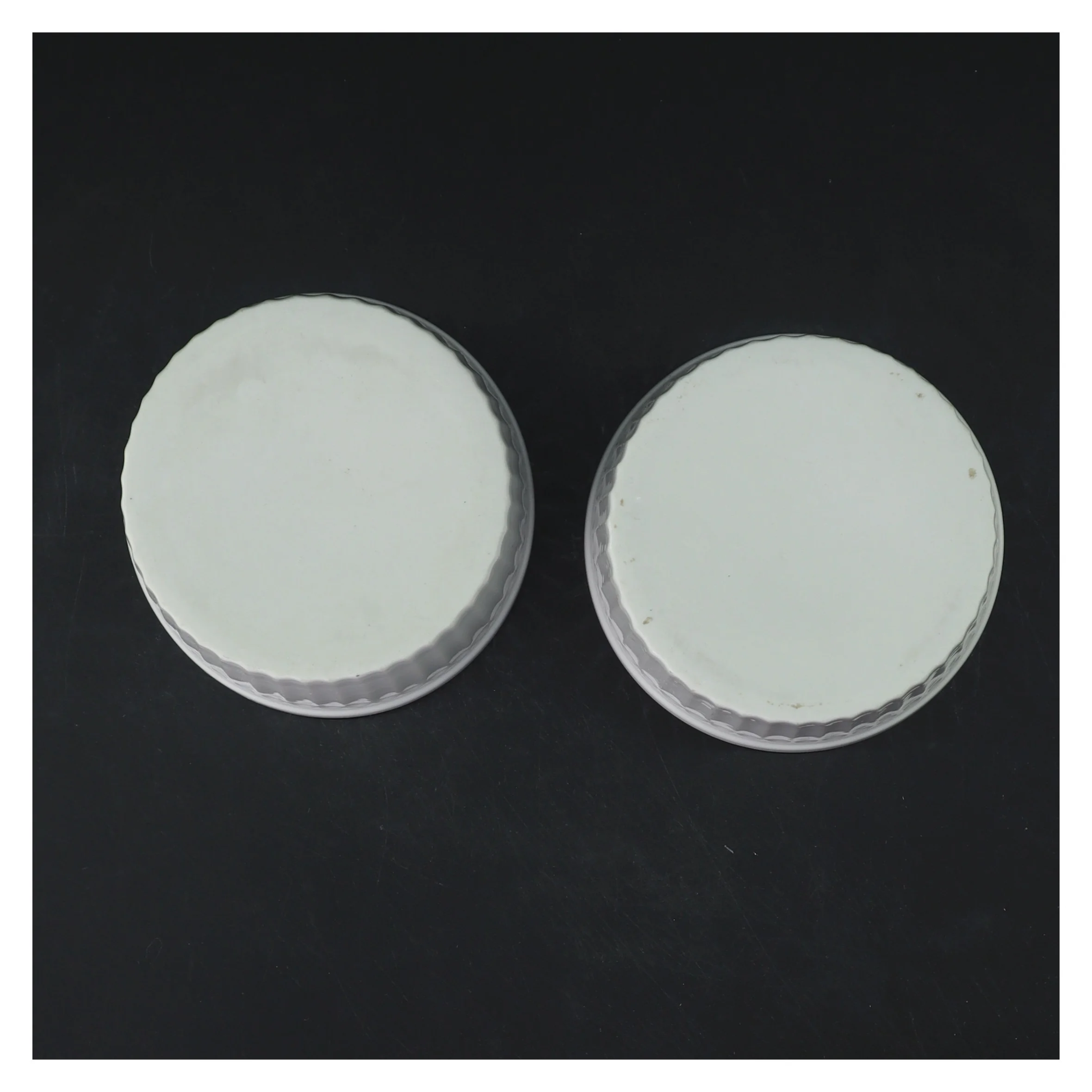 Sæt med porcelæn ramekins (str. Ø 10 cm)