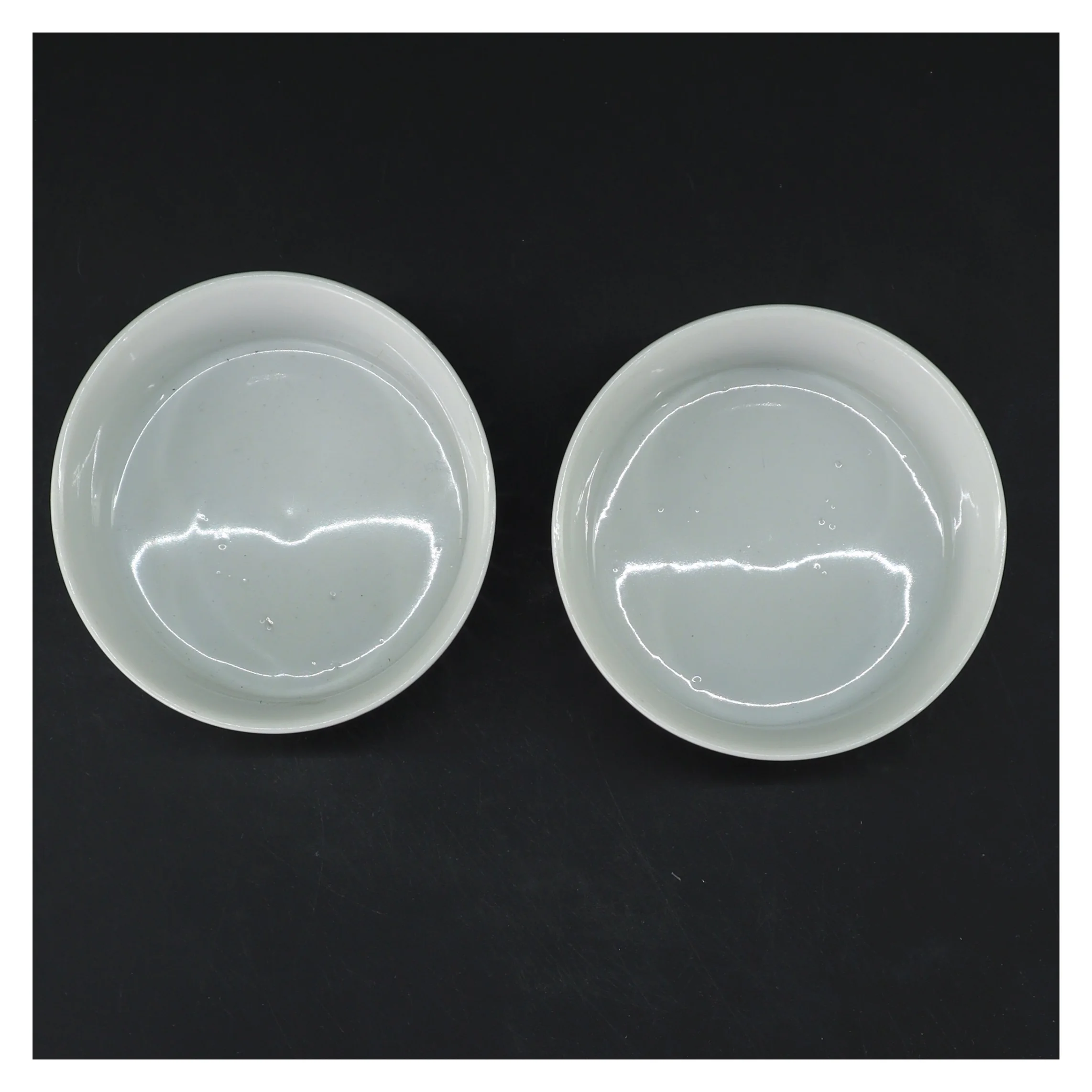 Sæt med porcelæn ramekins (str. Ø 10 cm)