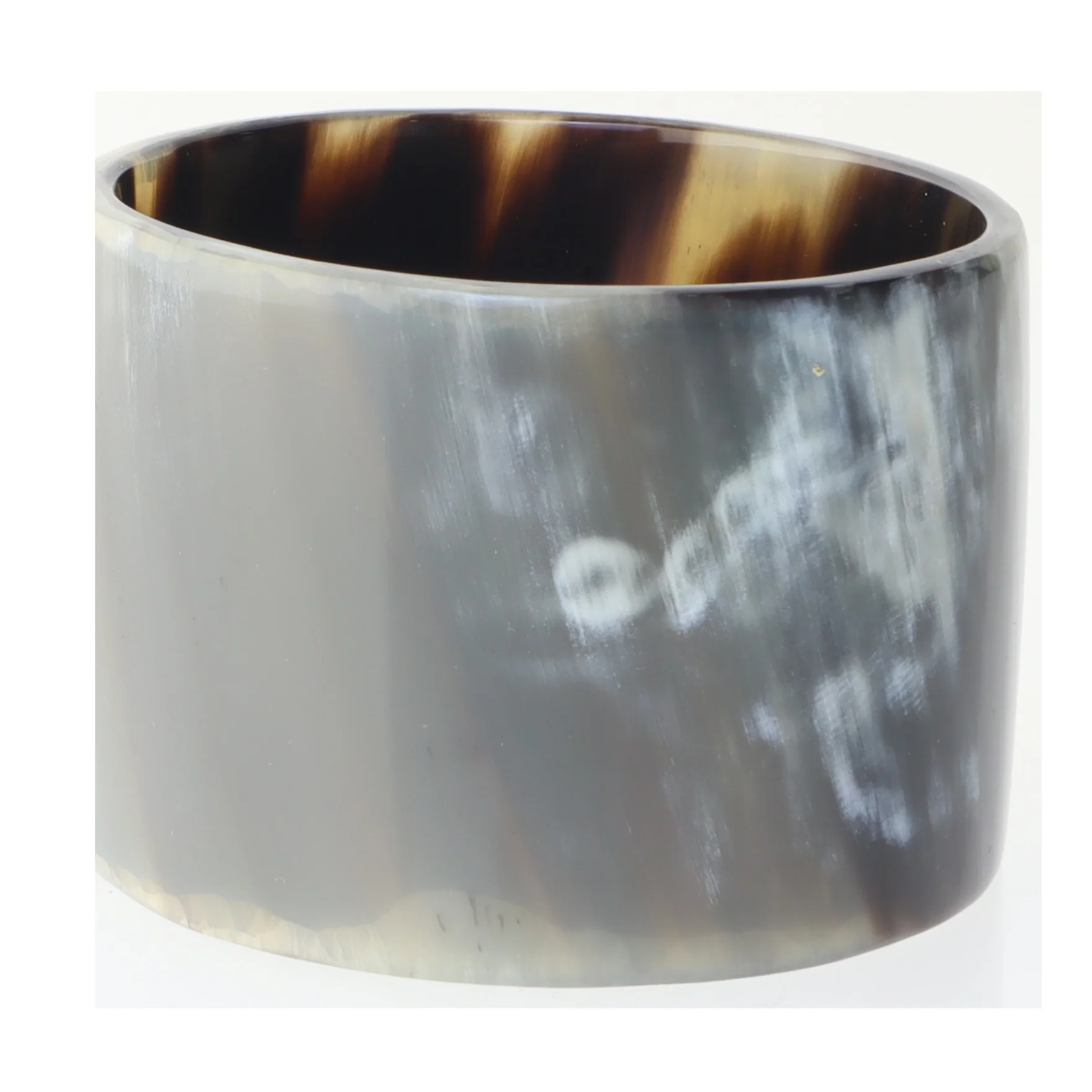 Hornarmbånd fra Hornvarefabrikken (str. Ø 7 cm)