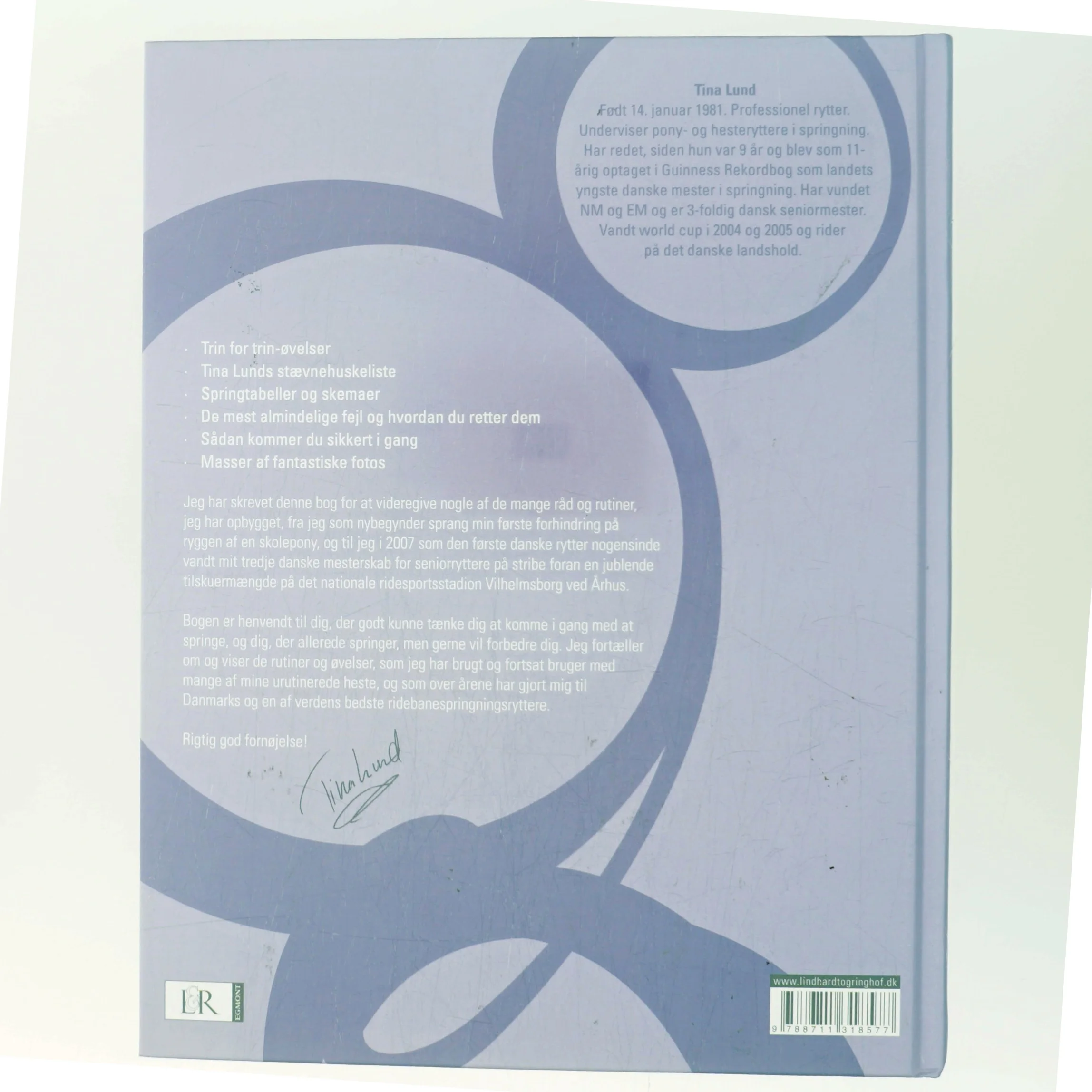 Lær at springe med Tina Lund : praktiske råd om ridebanespringning af Tina Lund (Bog)