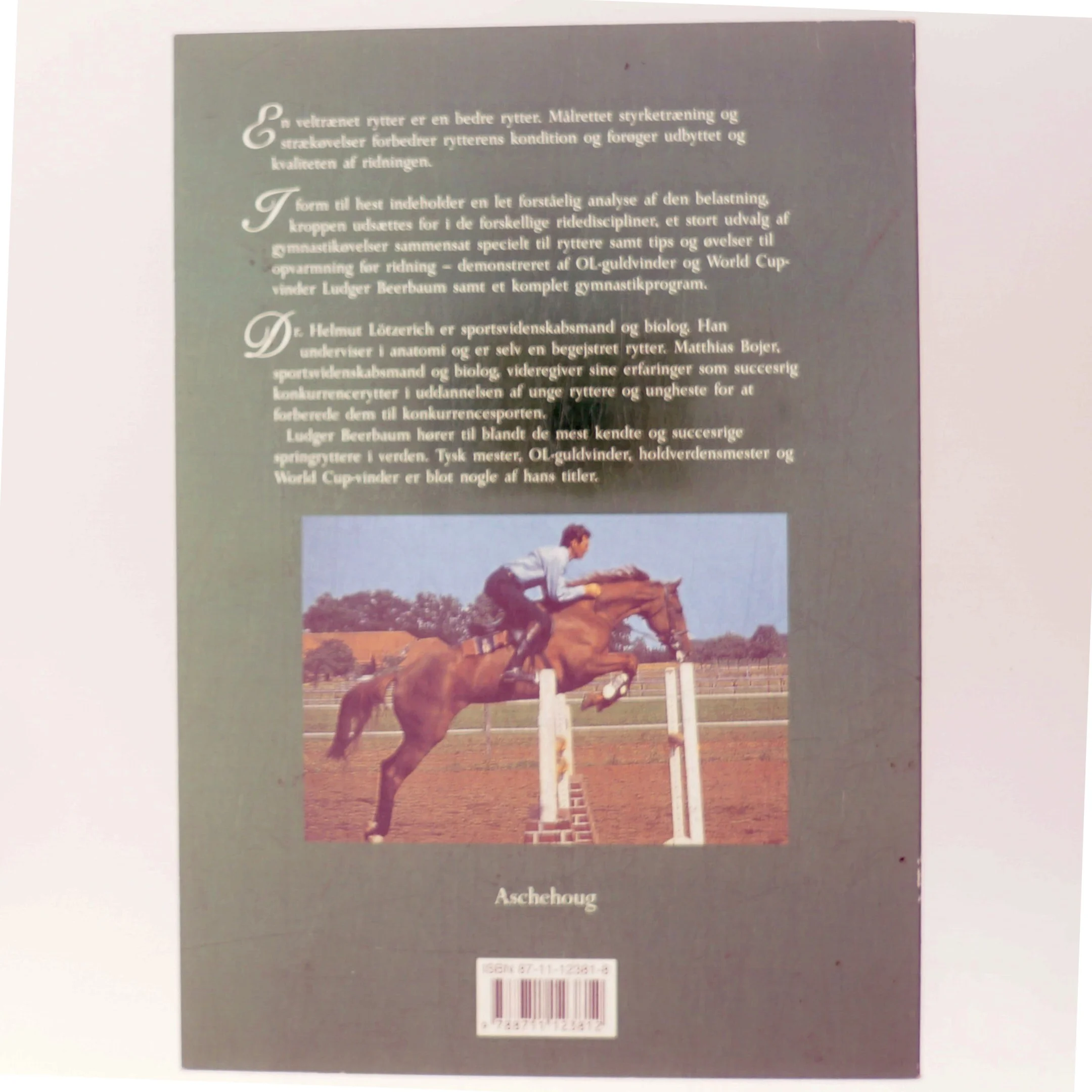 I form til hest : styrketræning og strækøvelser for ryttere (Bog)