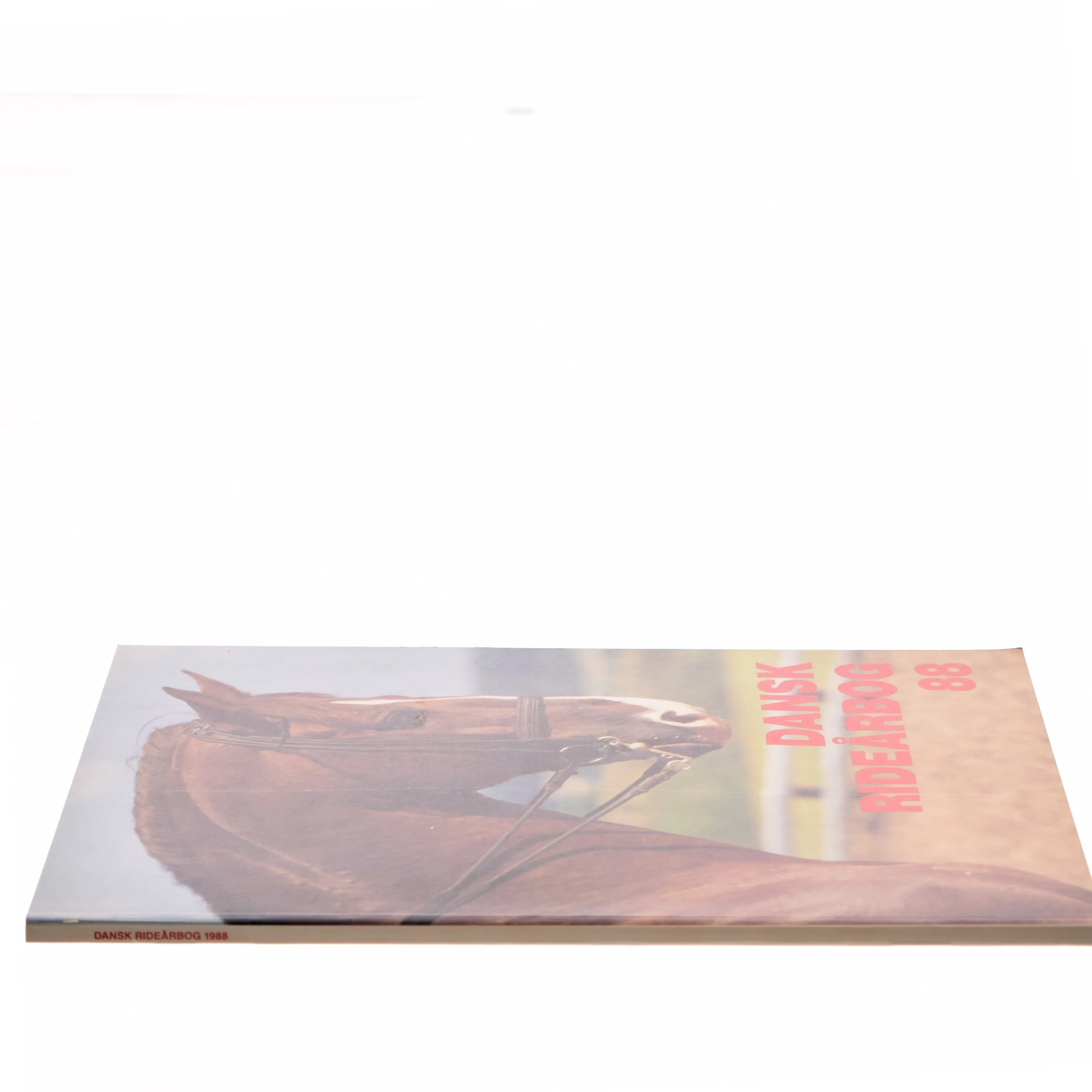 Dansk Rideårbog 88 af <Bogens forfattere> (Bog)