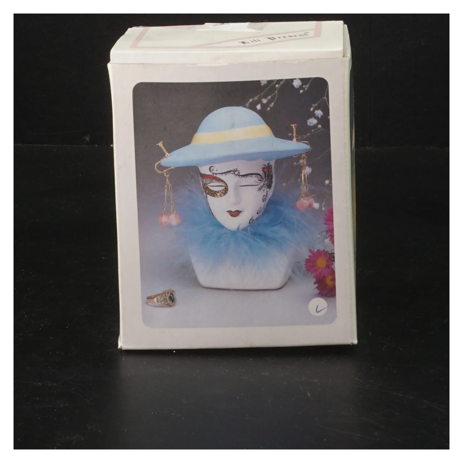 Smykkeholder buste i porcelæn(str. 10 cm)