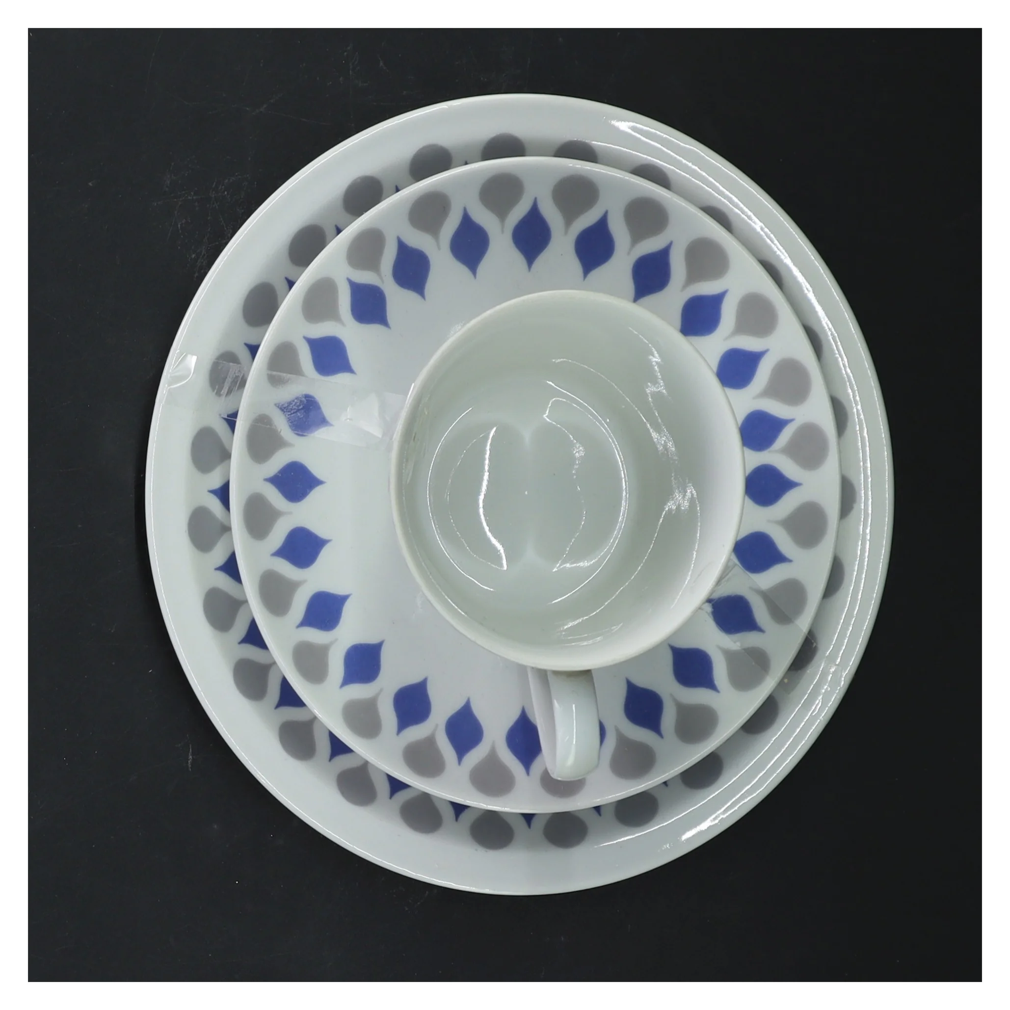 Blå Dråbe fra Lyngby porcelæ,  med mønster (str. Ø 18 cm)