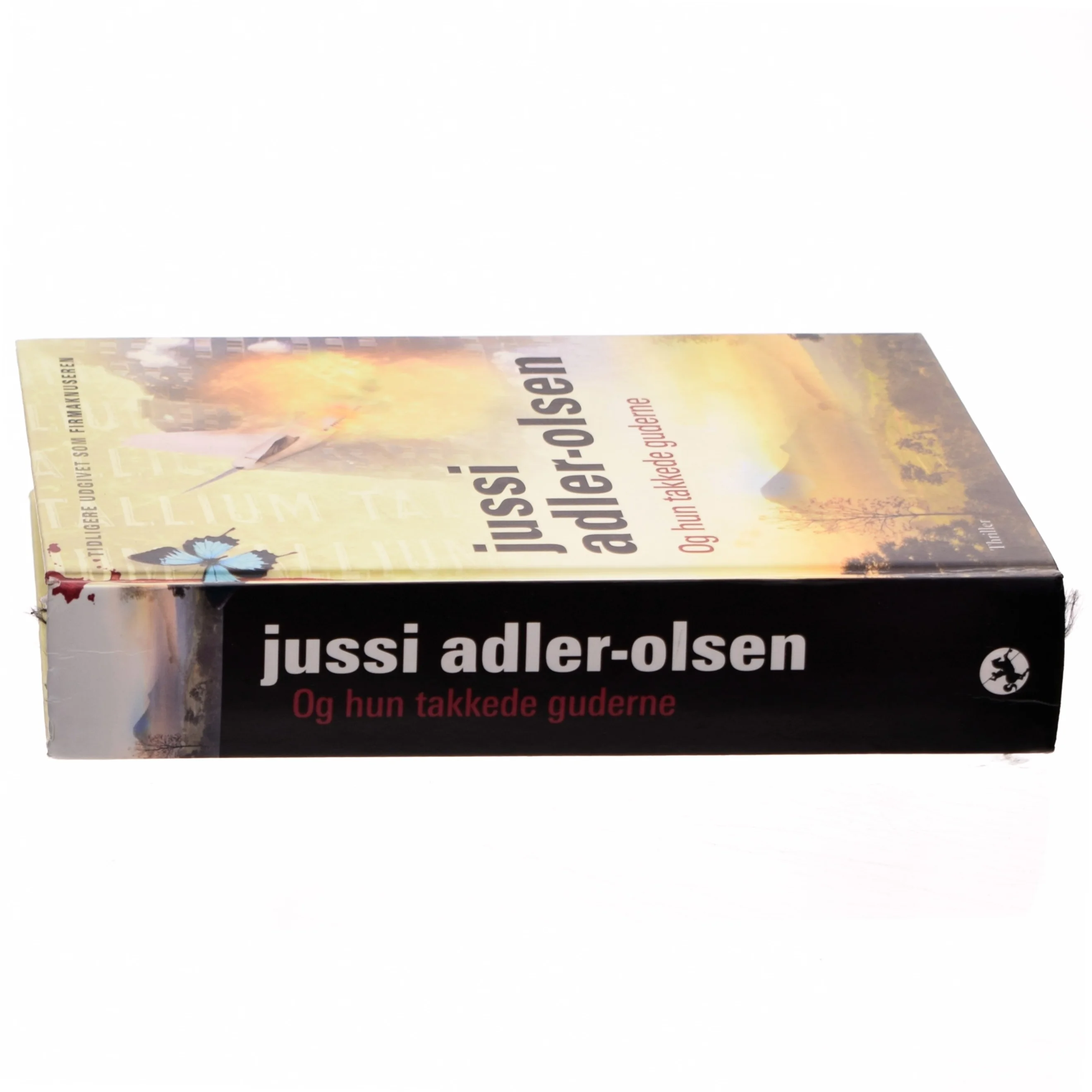 Og hun takkede guderne af Jussi Adler-Olsen (Bog)