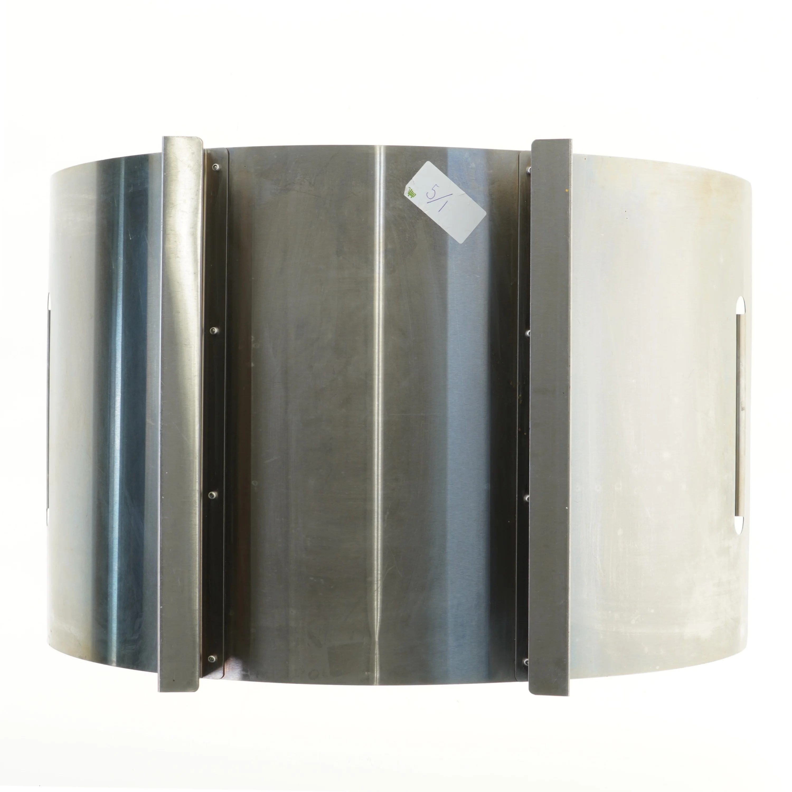 Metalfad med håndtag (str. 62x40 cm)