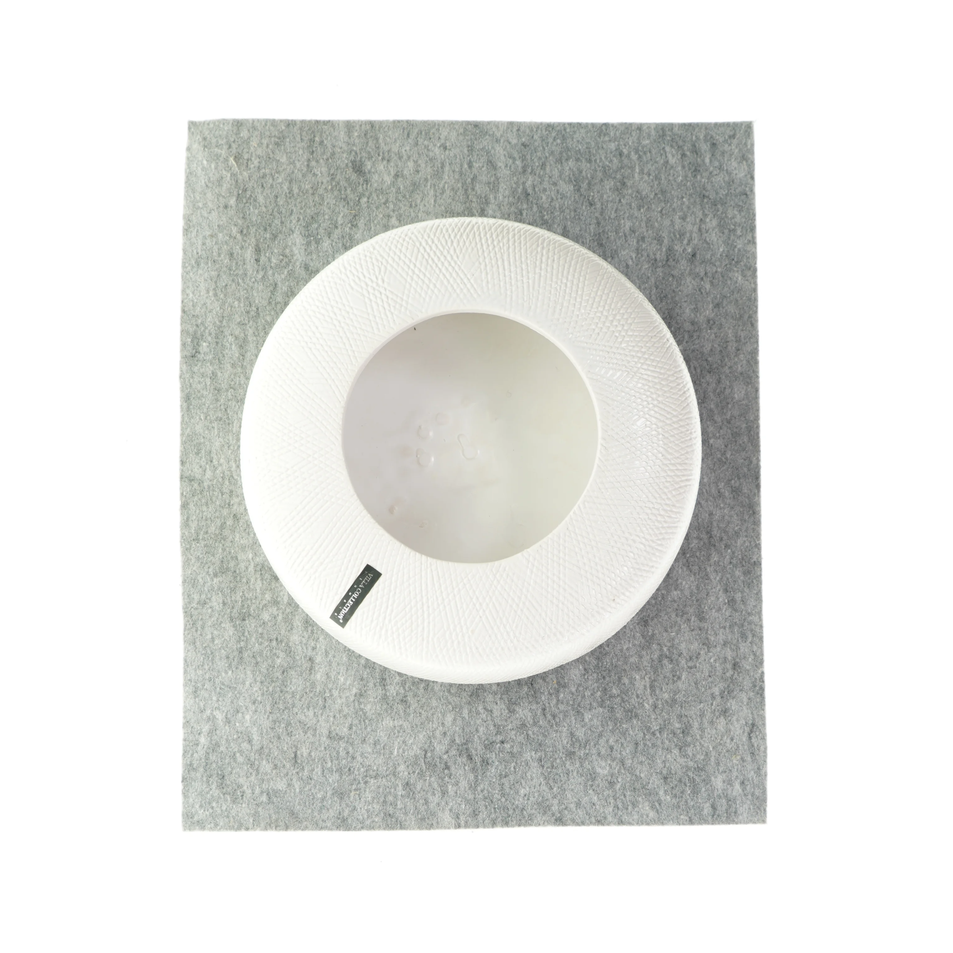 Dekorativ keramik skål fra Villa Collection (str. HØ: 9x25 cm)