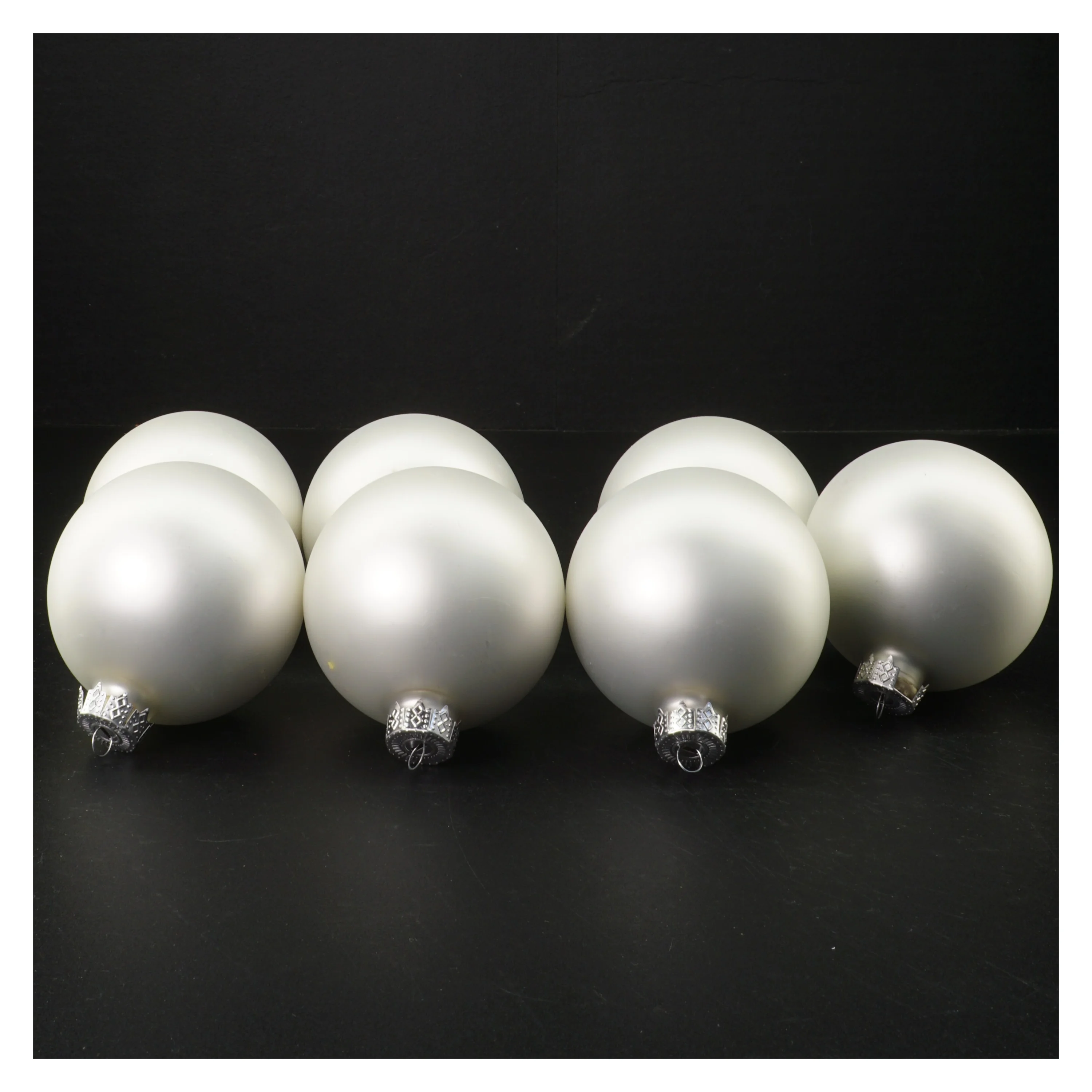 Satinfinish julekugler