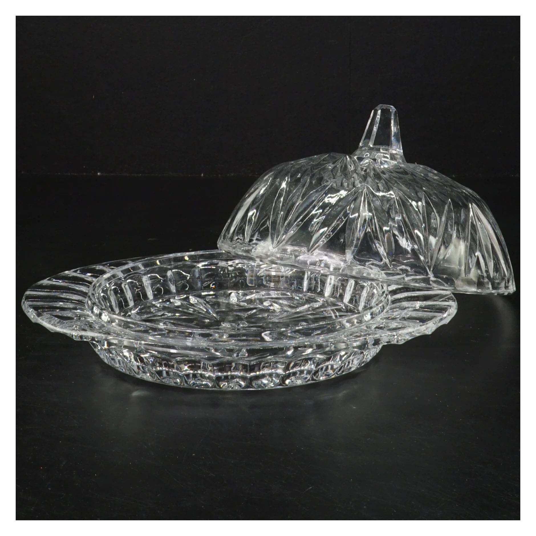 Krystal glas smørfad med låg (str. 18,5x15x10 cm)