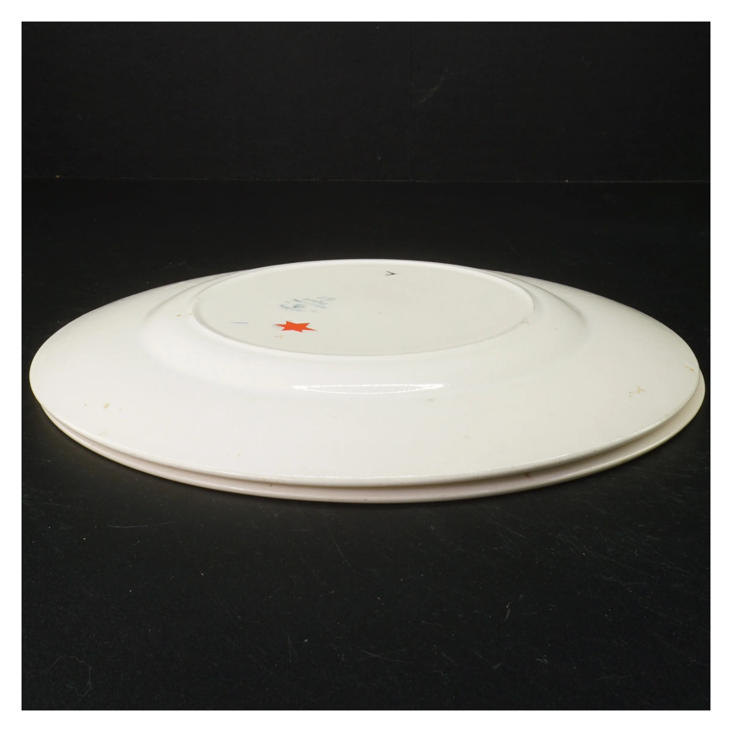 Porcelænstallerkener med mønster