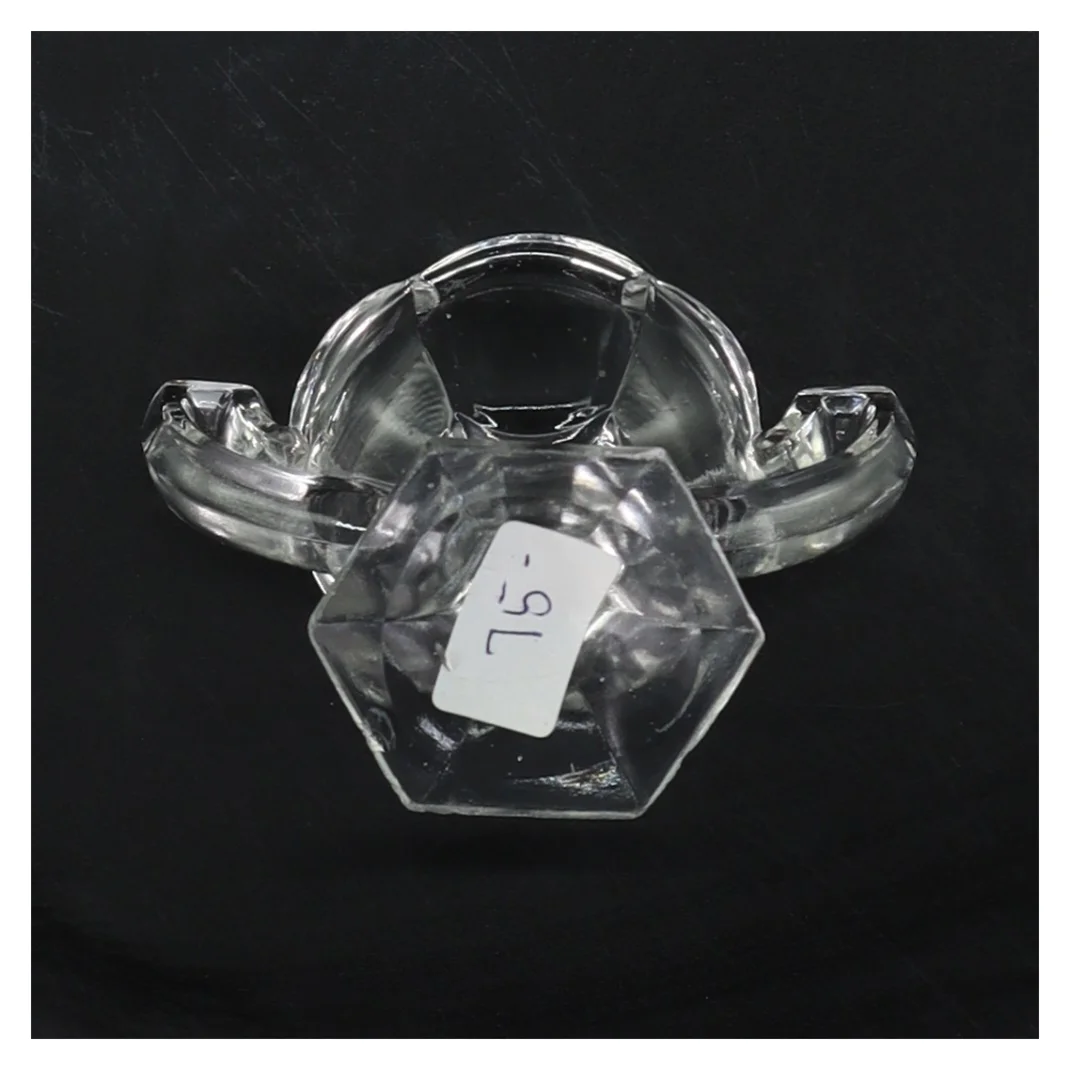 Gammel salt skål  (str. 6x9 cm)