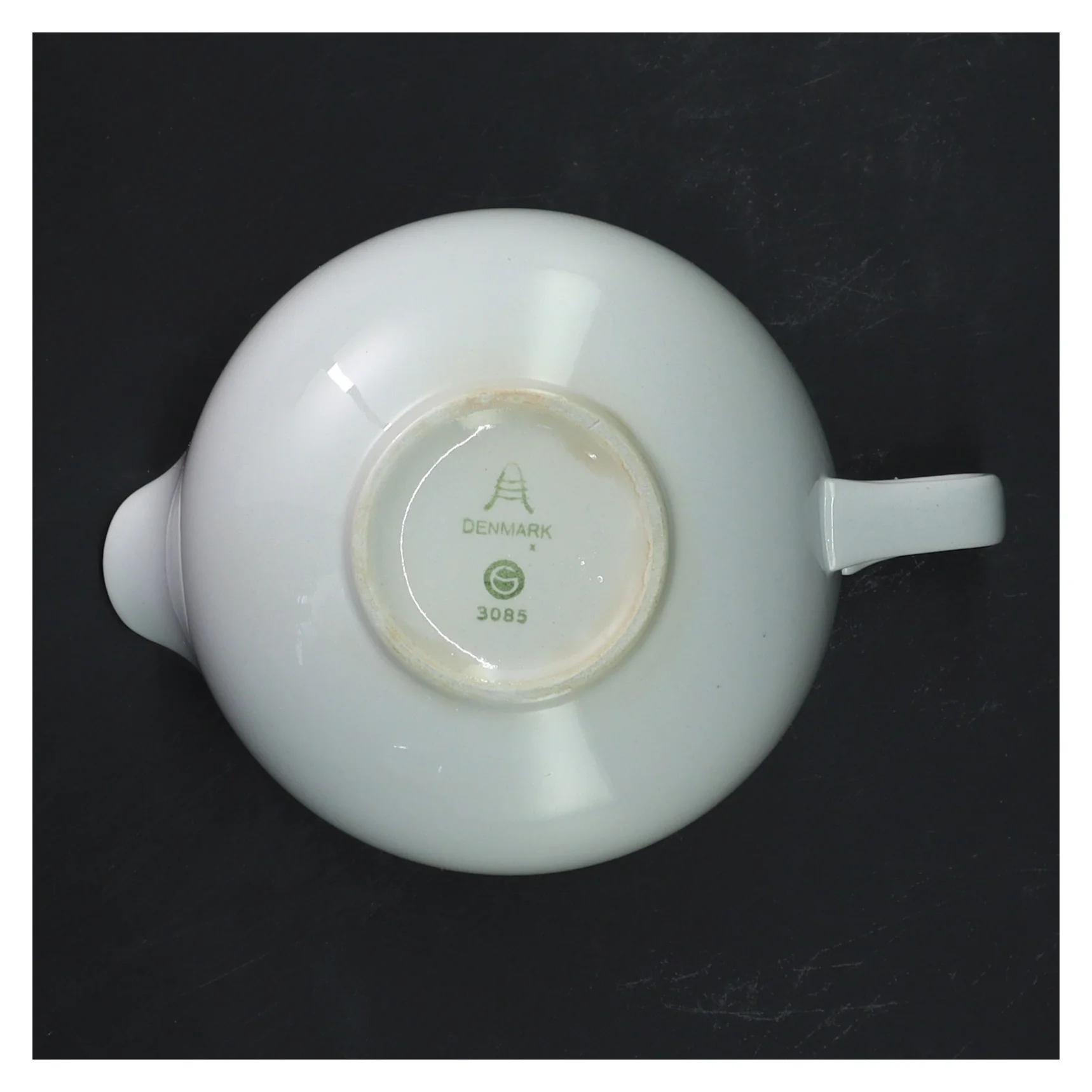 Blåkant saucekande  med tud og hank (str. Ø 11,5 cm) fra Aluminia