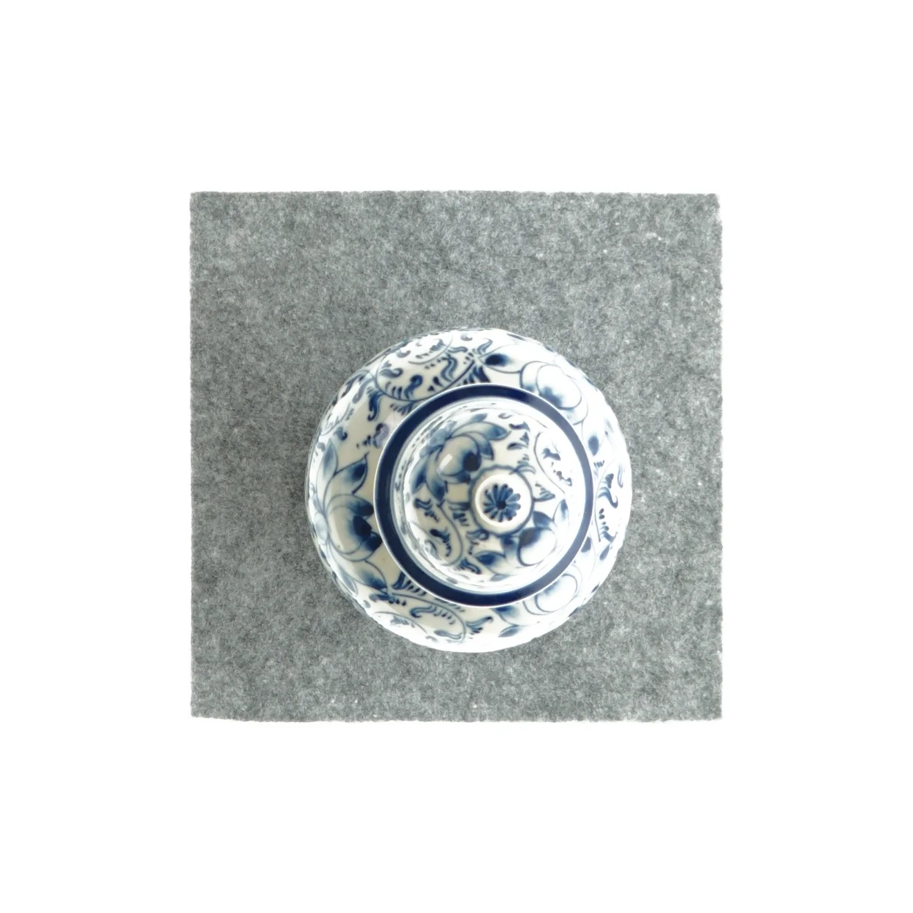 Krukke med aftageligt låg