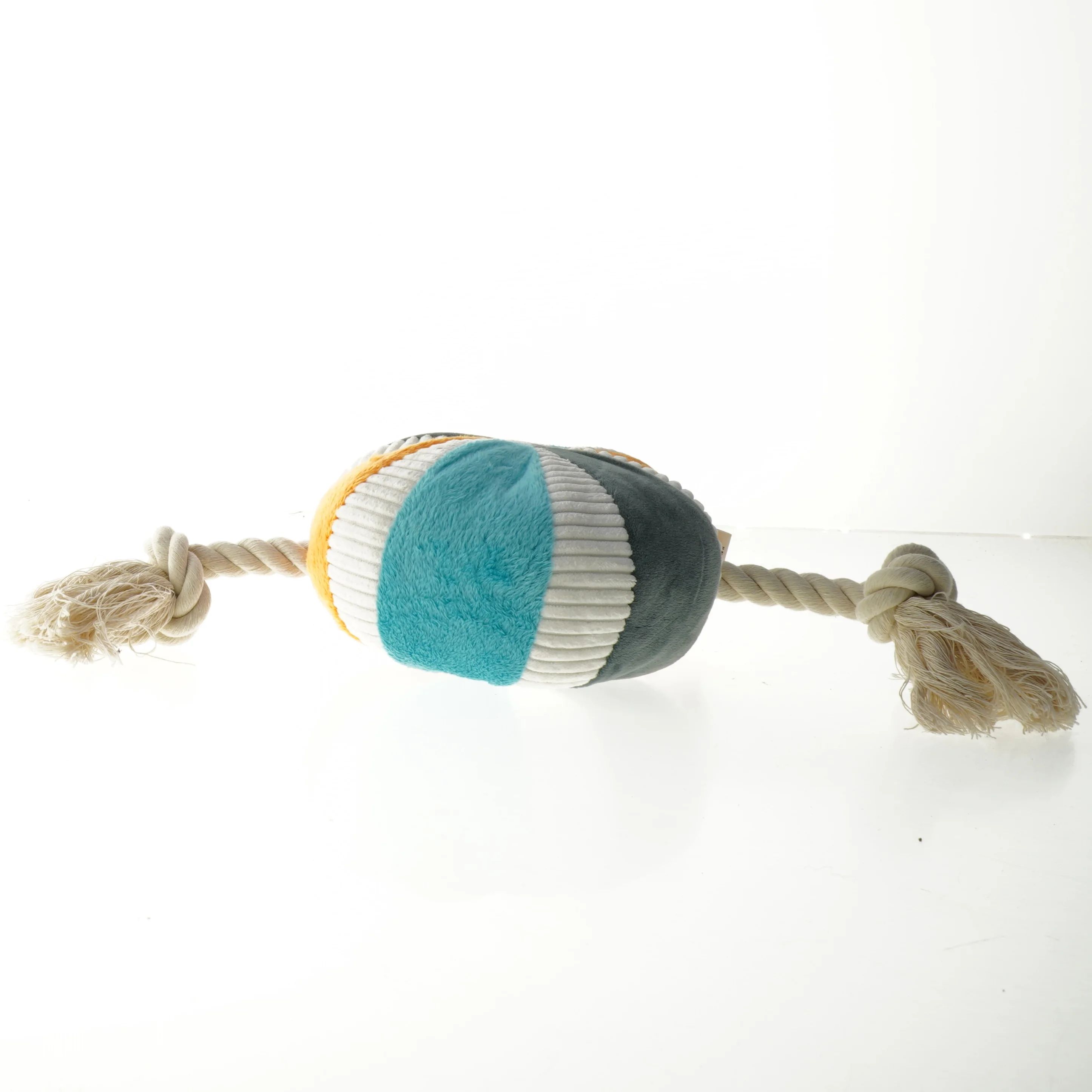 Hundelegetøj i stof med reb fra Anione (str. 43. x 16 cm)