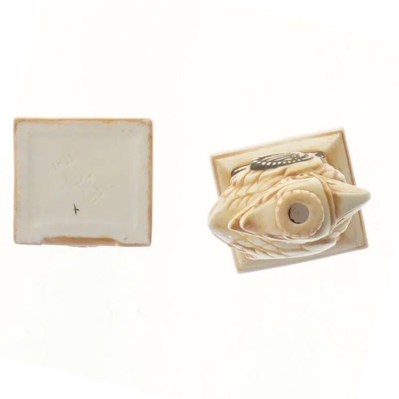 Figurine og beholder (str. 12 cm)