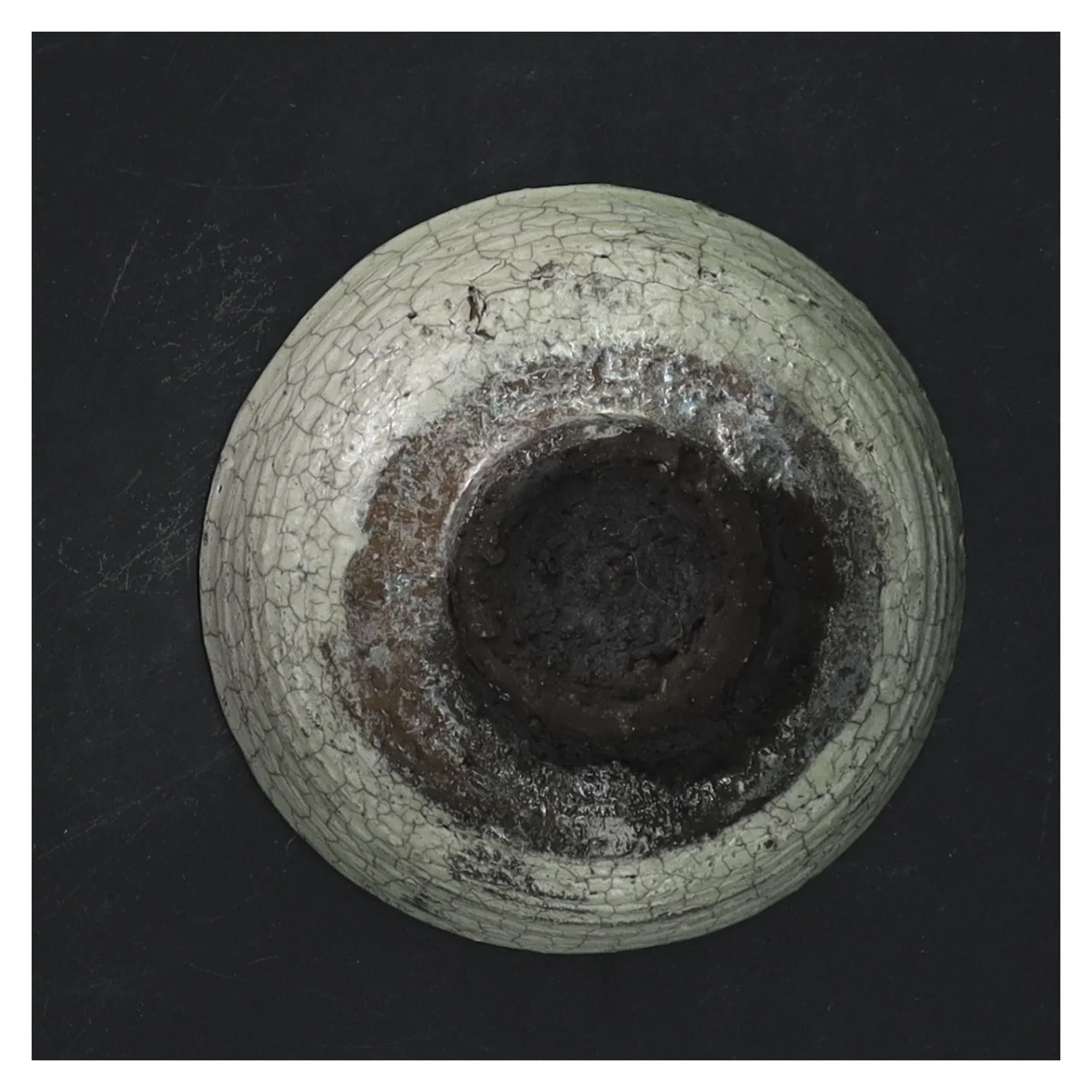 Lille dekorativ skål med fiskemotiv (str. Ø 10 cm)