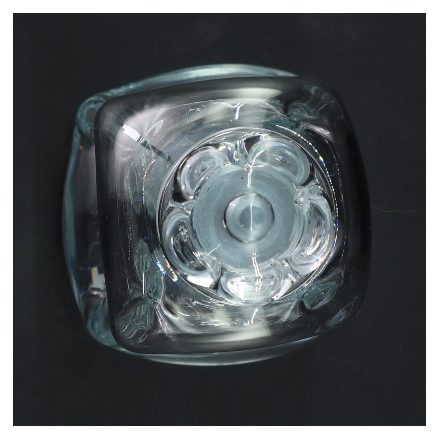 Glaskaraffel med låg (str. 26 cm)