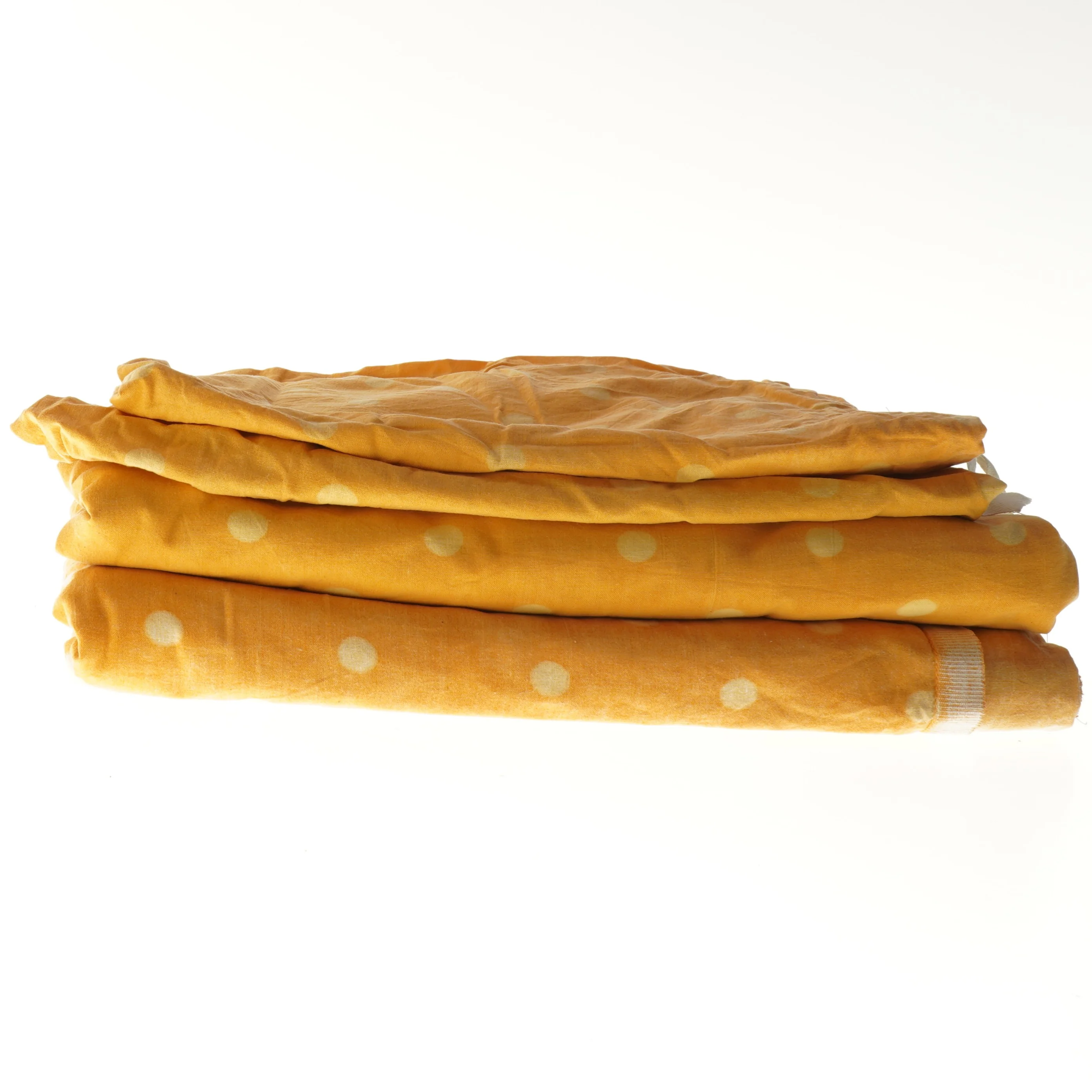 To Gul/orange sengesæt med prikker og tern (str. 133x185 og 58x57 cm)