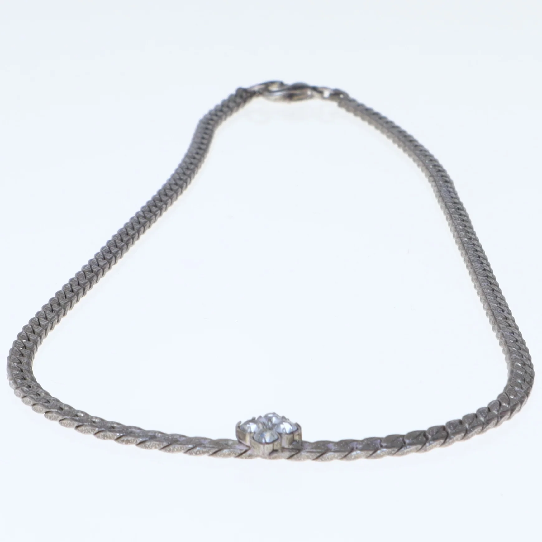 Sølvkæde med dekorativt vedhæng (str. 40 cm)