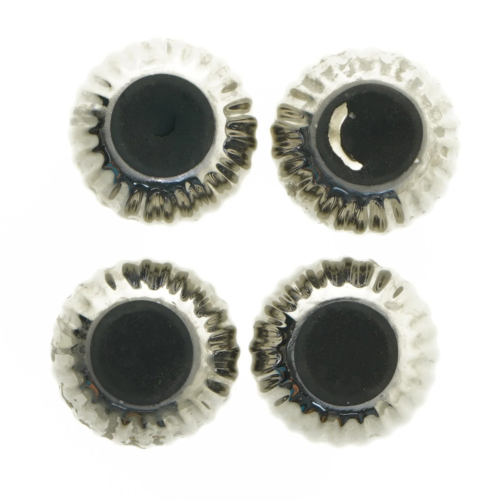 Lysestager i sølvfarvet metal (str. Ø 8 cm)