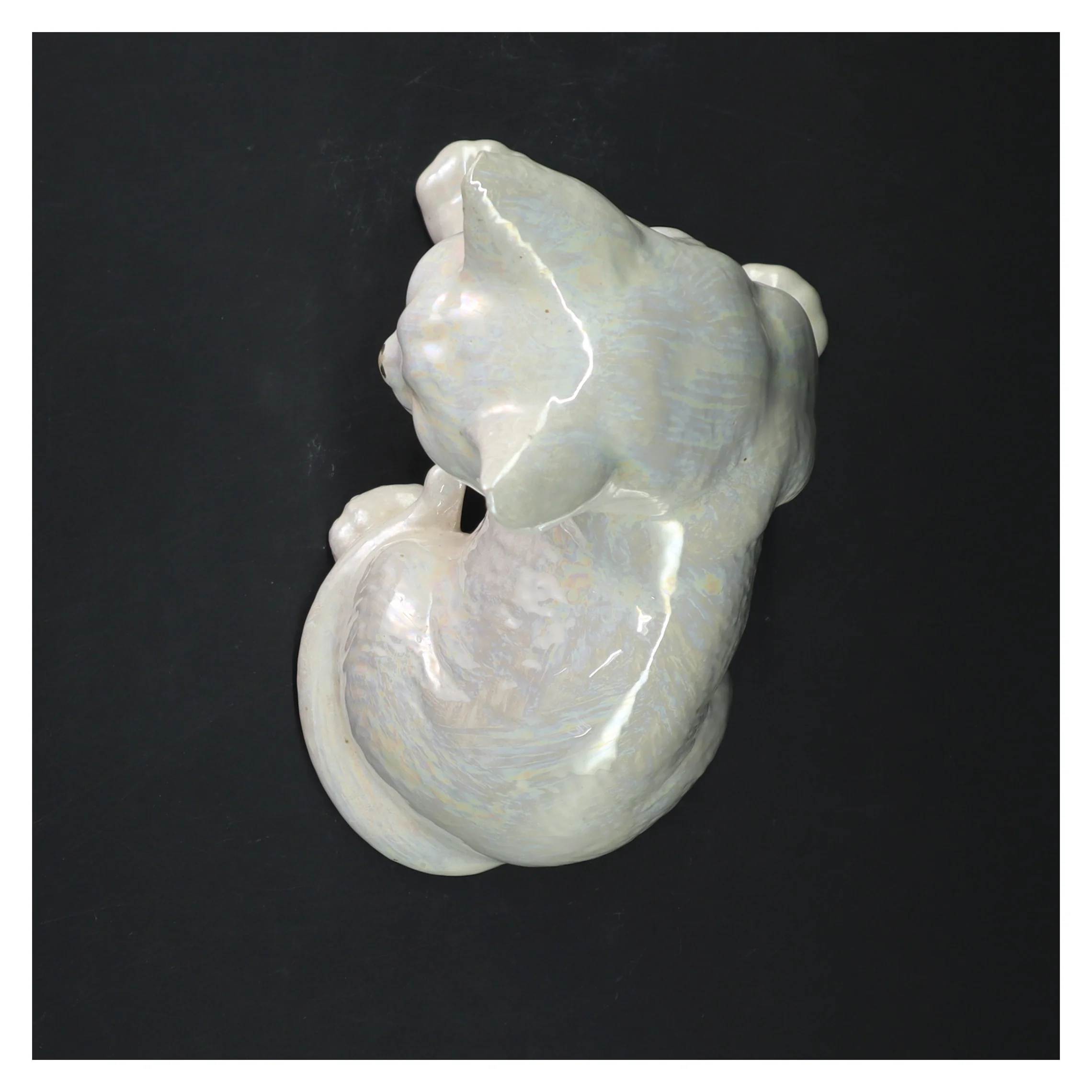 Keramik kat figur (str. 17x17x10 cm)