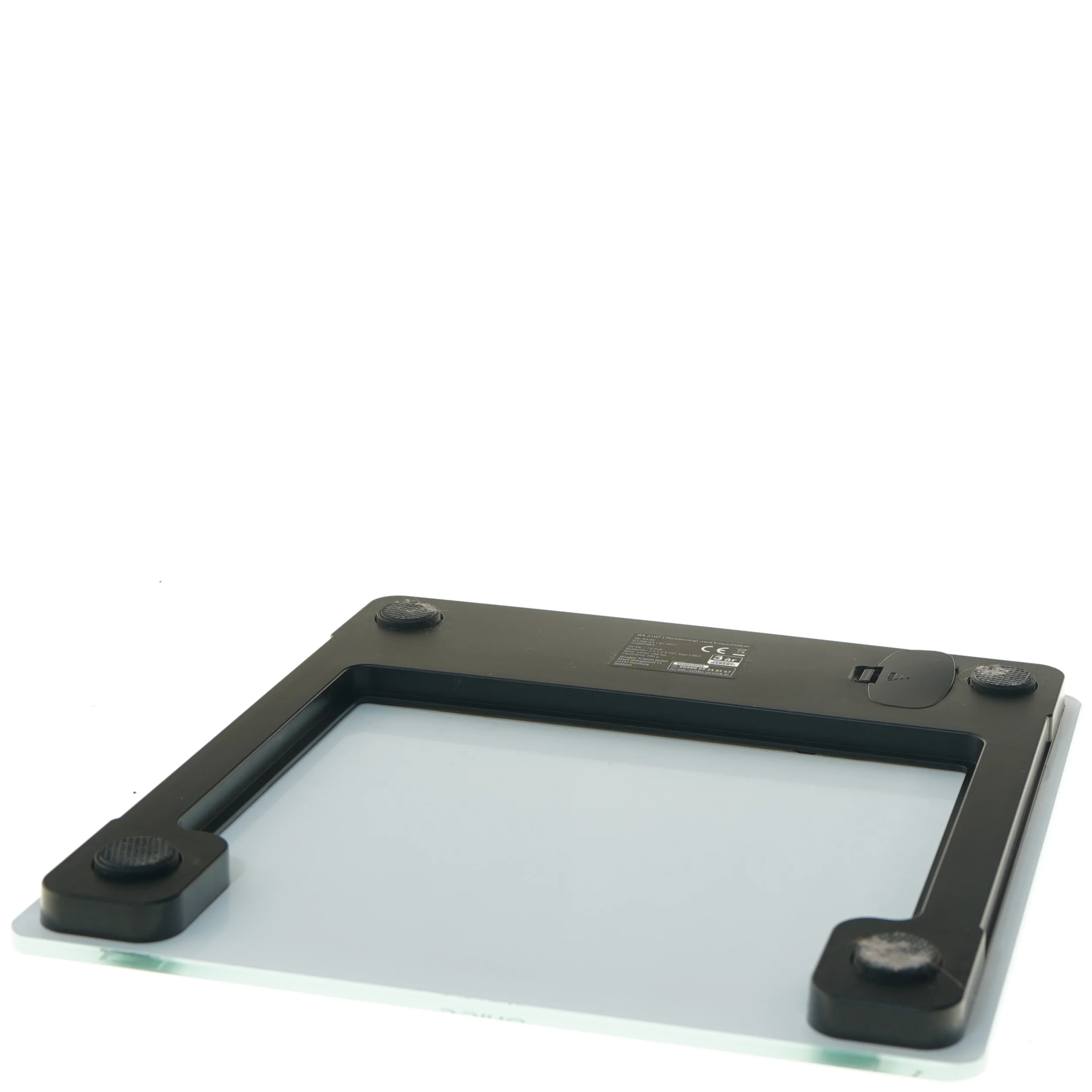 Digitale badevægt med kropanalyse fra Quigg (str. 2x30x30 cm)