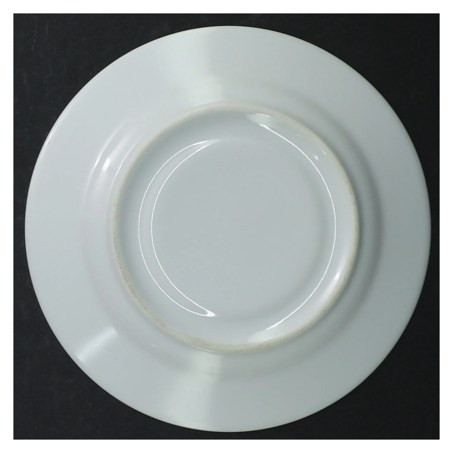Hvide keramiktallerkener (str. Ø. 15,5 cm)