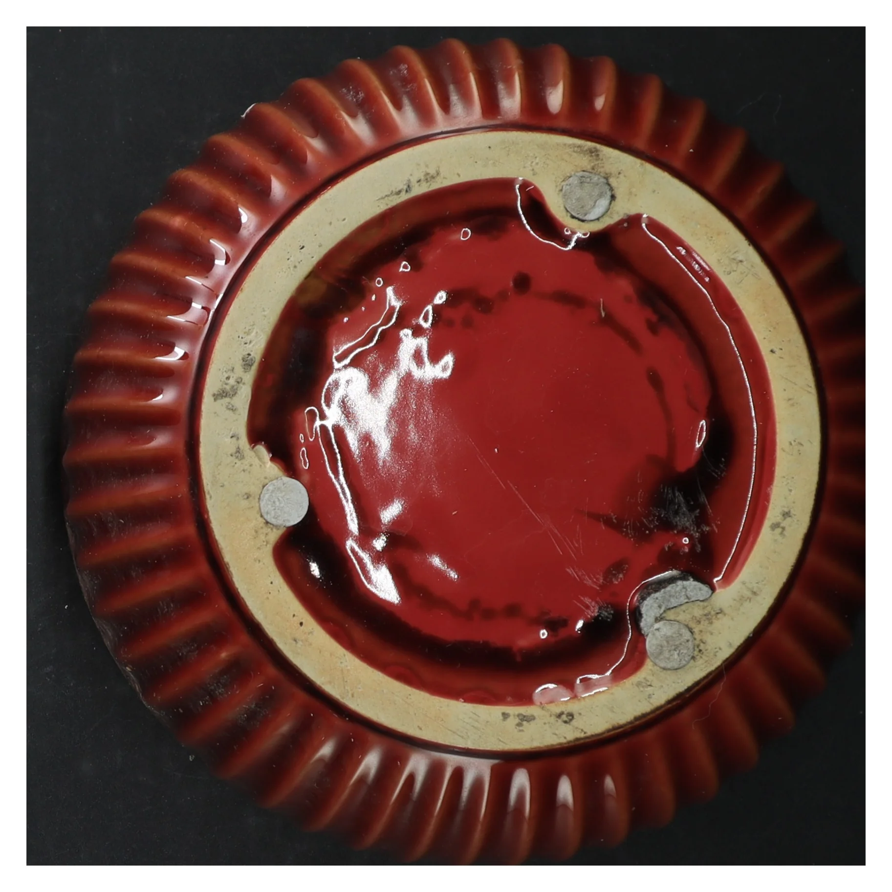 Rød keramikskål (str. Ø. 18 cm)