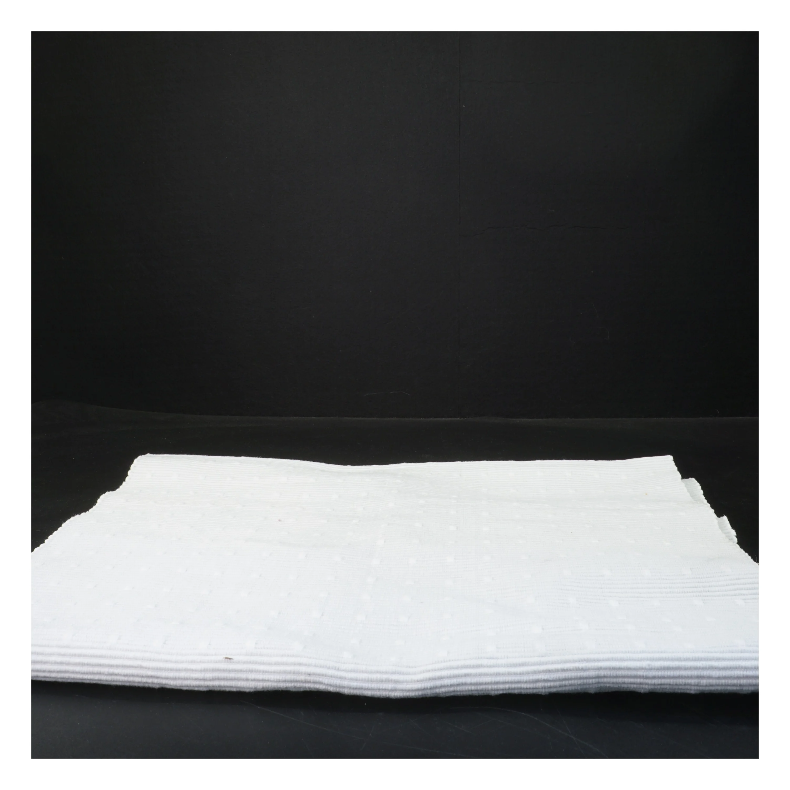 Hvid bordløber  (str. 140x40 cm)