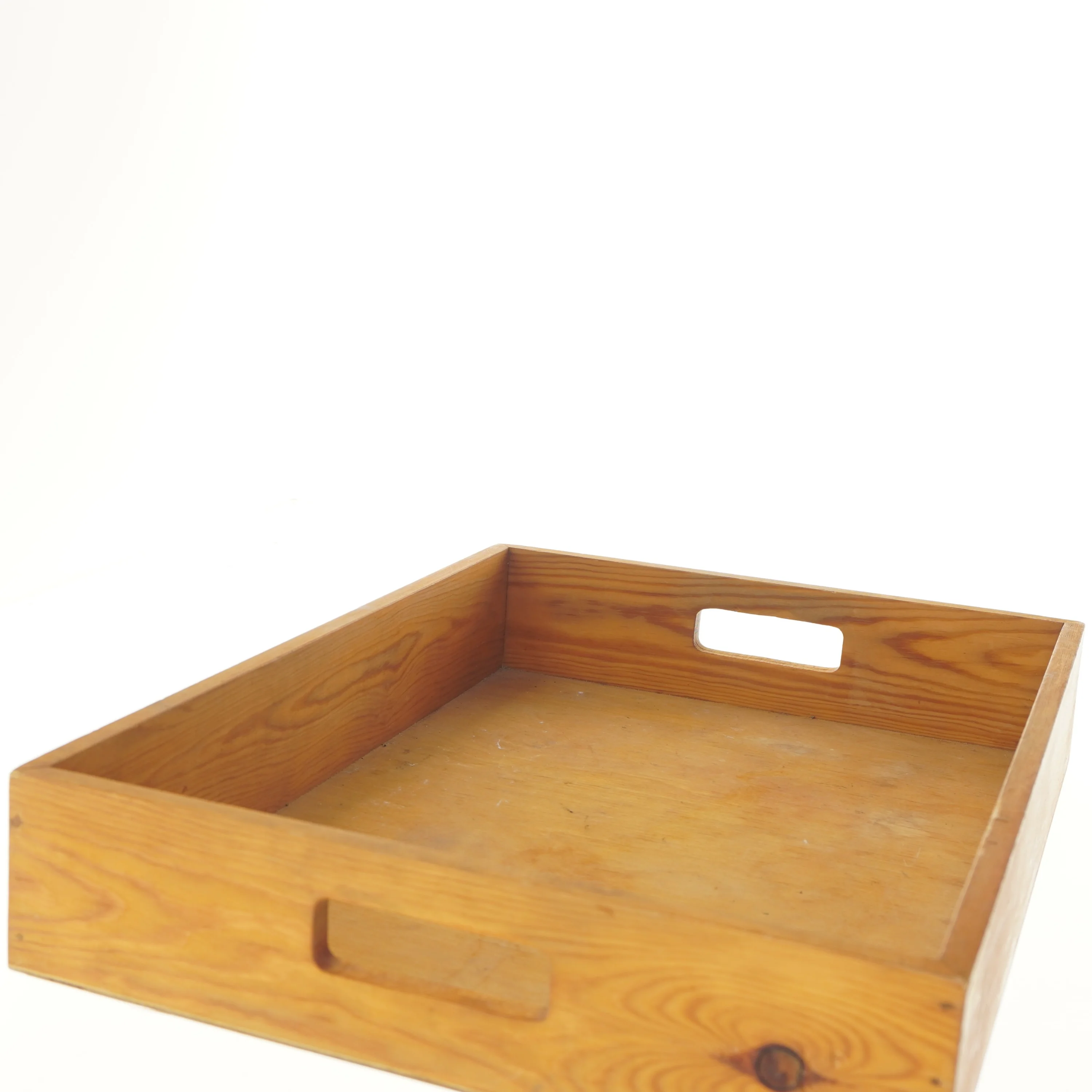 Træbakke med håndtag (str. 55x40 cm)