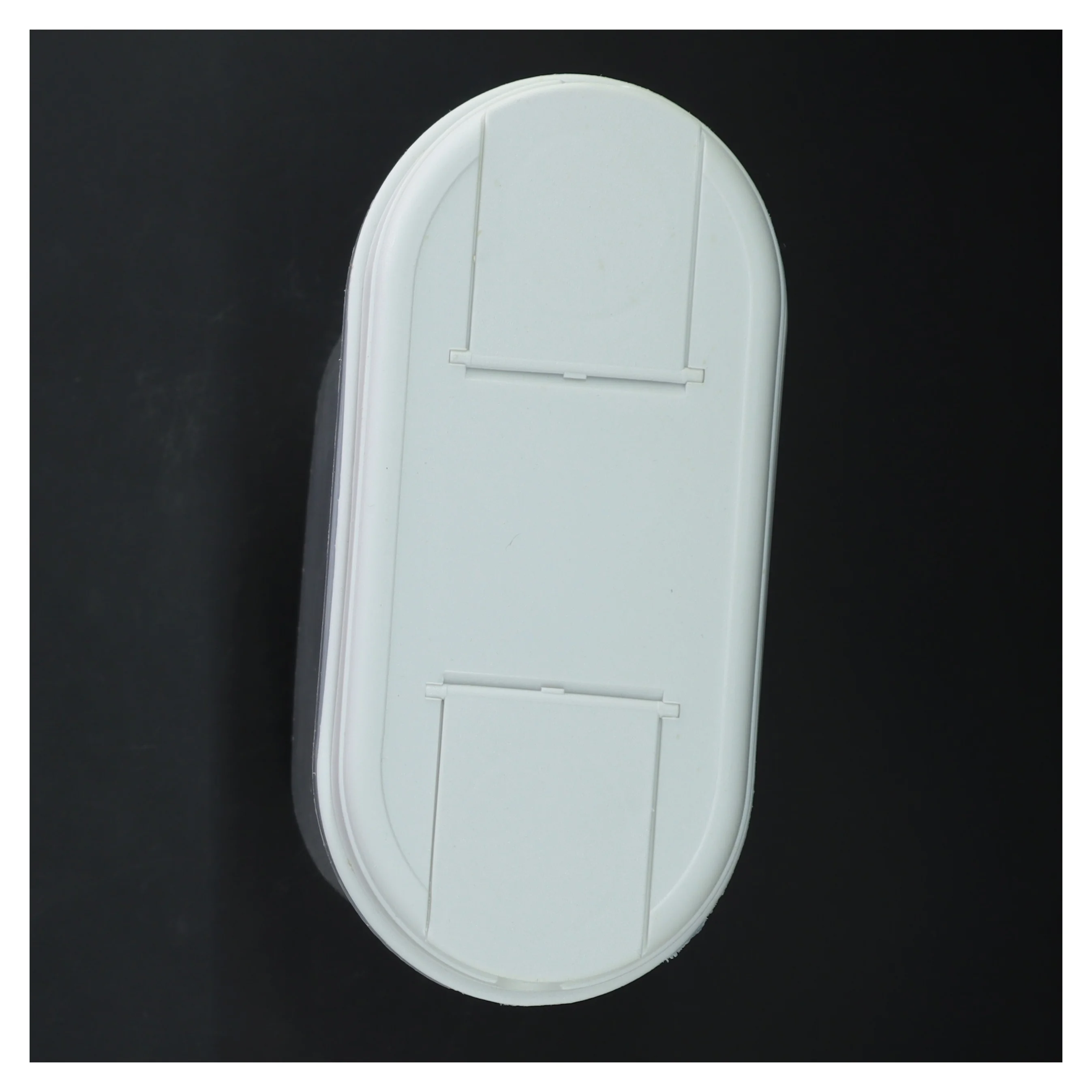 Plastikbeholder med låg (str. 22x17x10 cm)