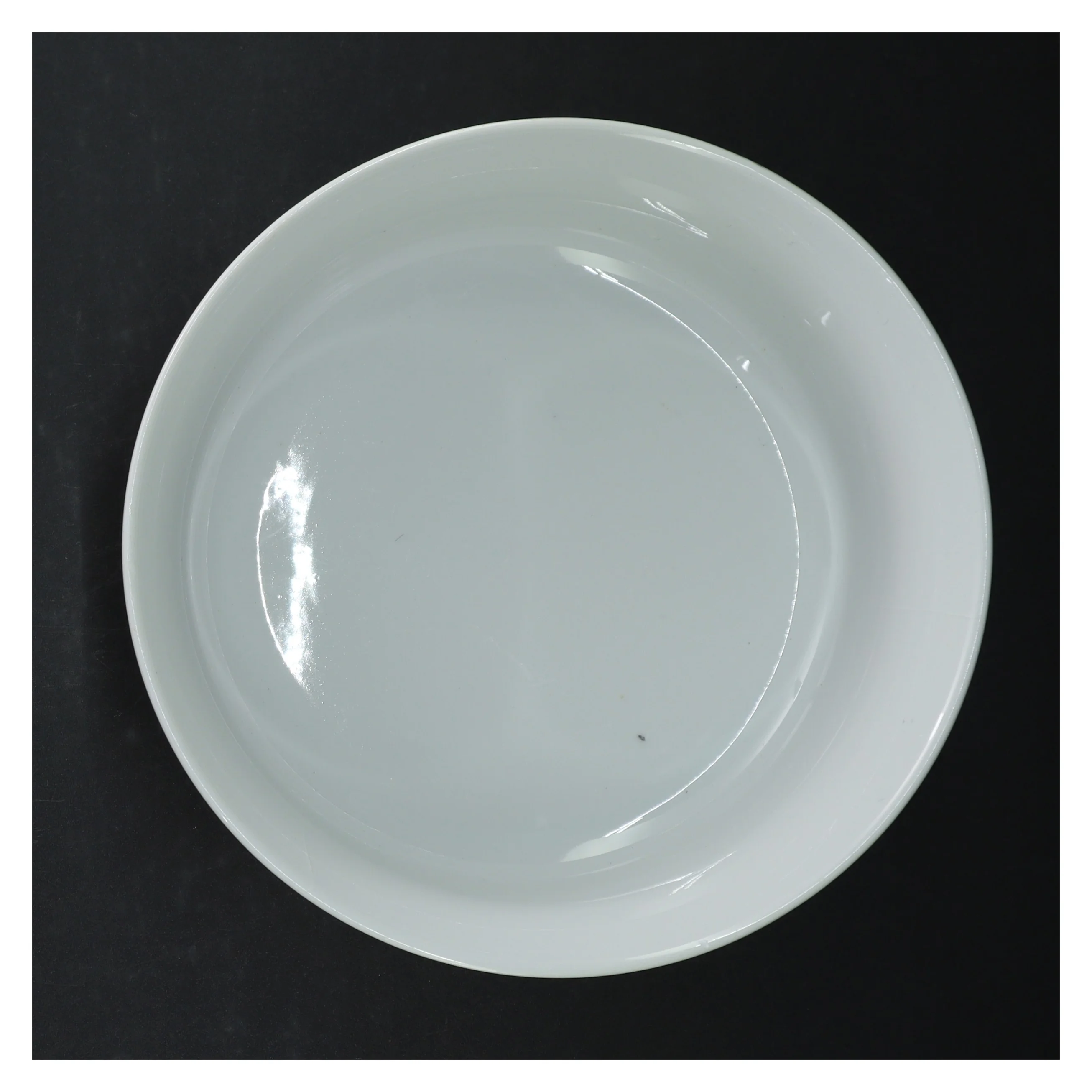 Hvid dyb skål  (str. Ø. 21 cm. længde, 9 cm)