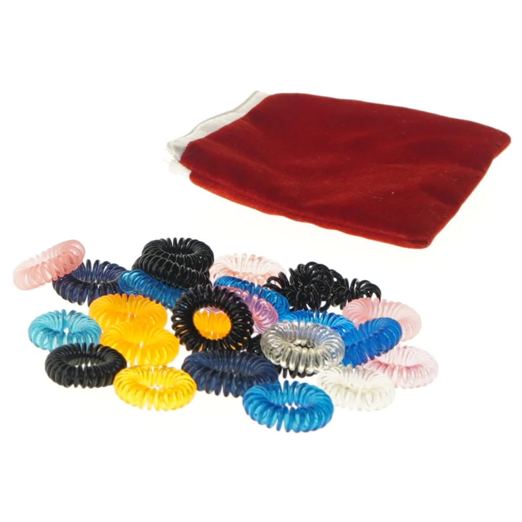 Samling af spiralelastikker med rød opbevaringspose (str. 13x10,5 cm)